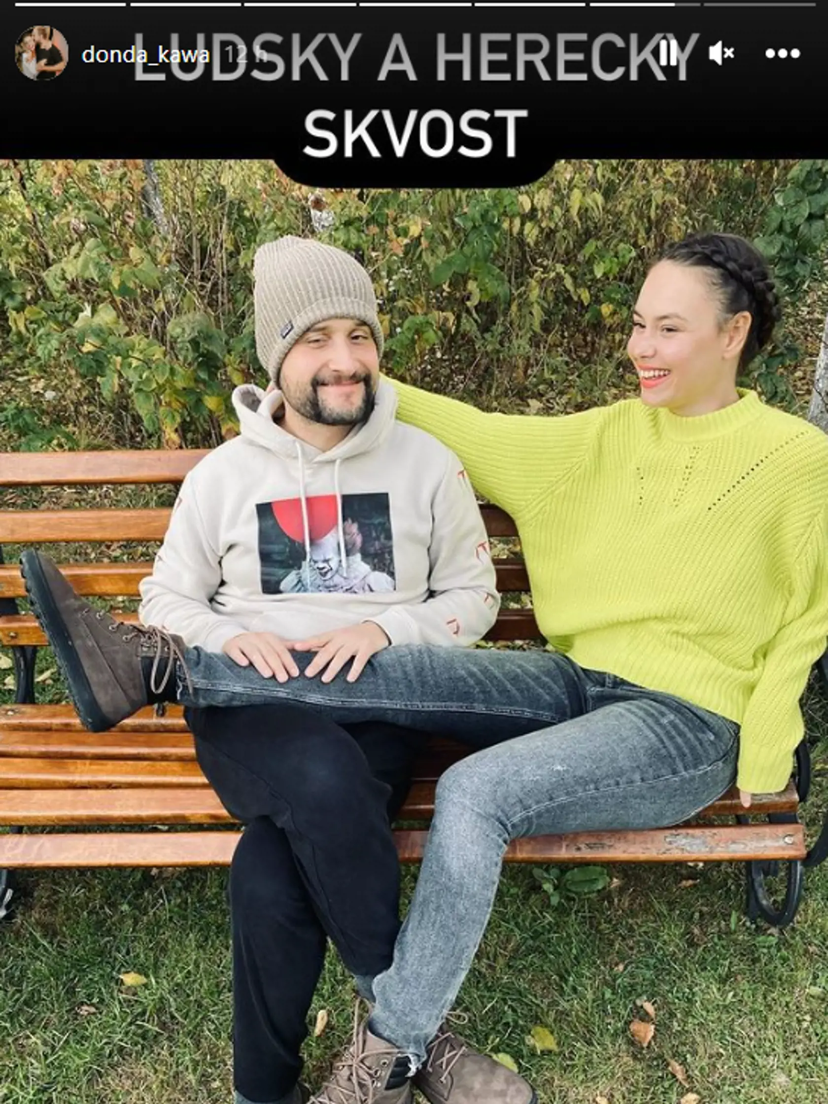 Dominika Kavaschová po premiére filmu A máme, čo sme chceli, nešetrila chválou na svojho partnera Daniela Fischera, ktorý vo filme hrá.