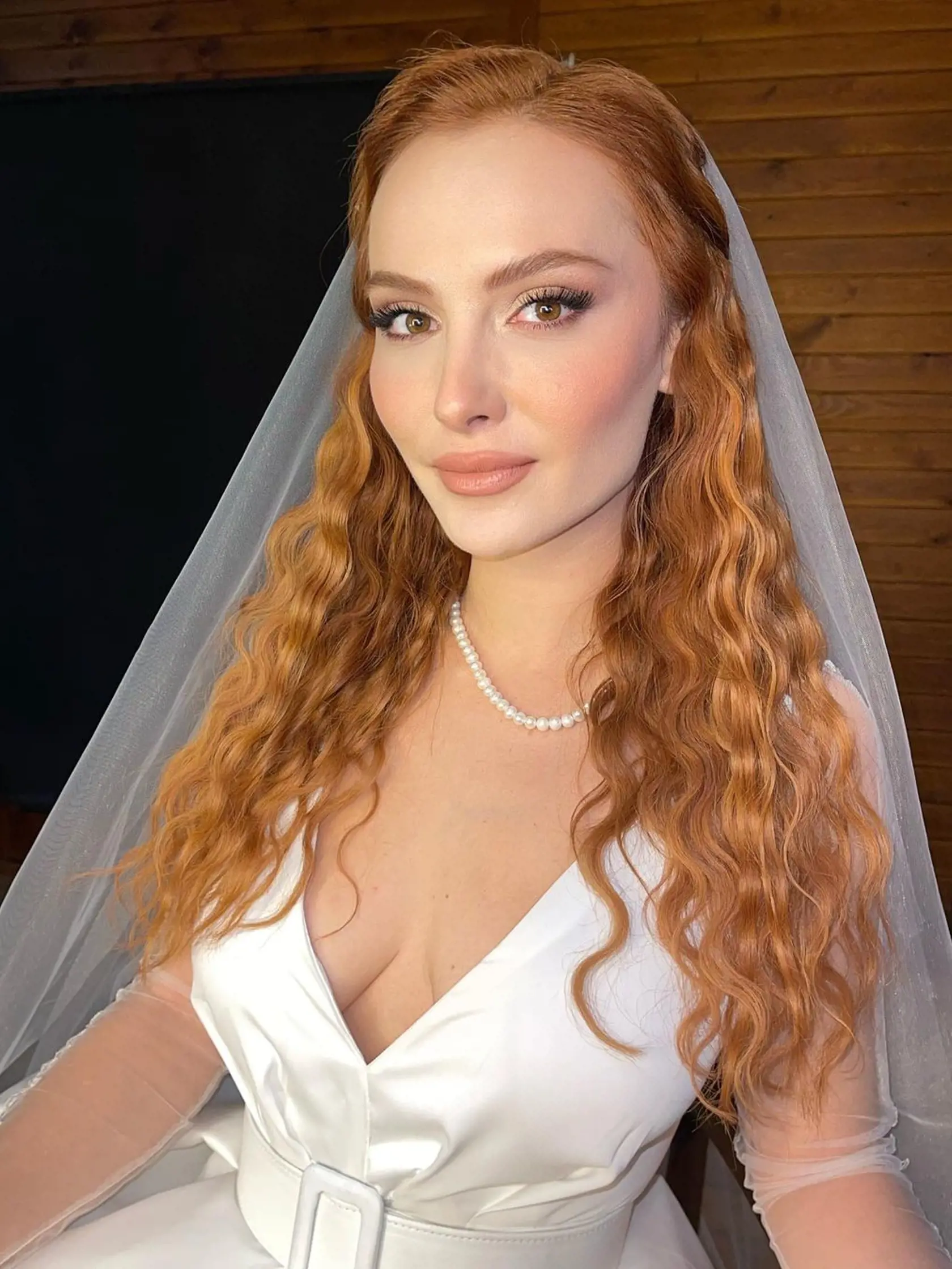 Başak Gümülcinelioğlu a Çağrı Çıtanak si povedali 8. októbra áno.