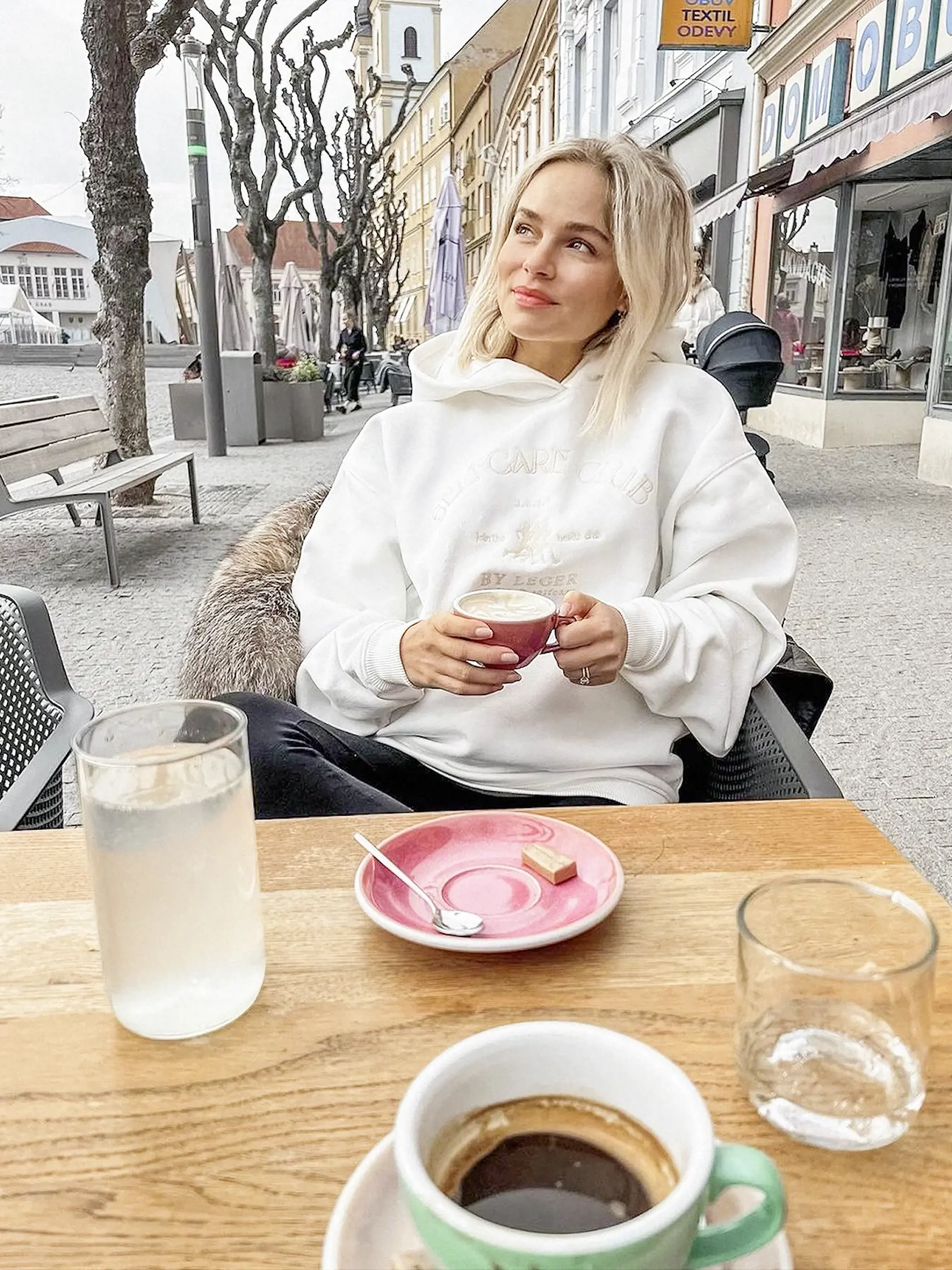 Dvorný fotograf. IVANA GÁBORÍK má na sociálnych sieťach mnoho fanúšikov a väčšinou ju fotí jej manžel.