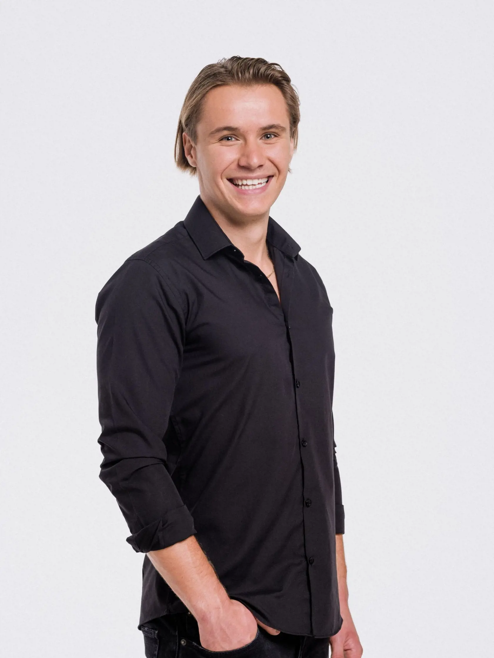 Mladý herec Robert Sipos účinkuje v seriáli RTVS Priznanie.