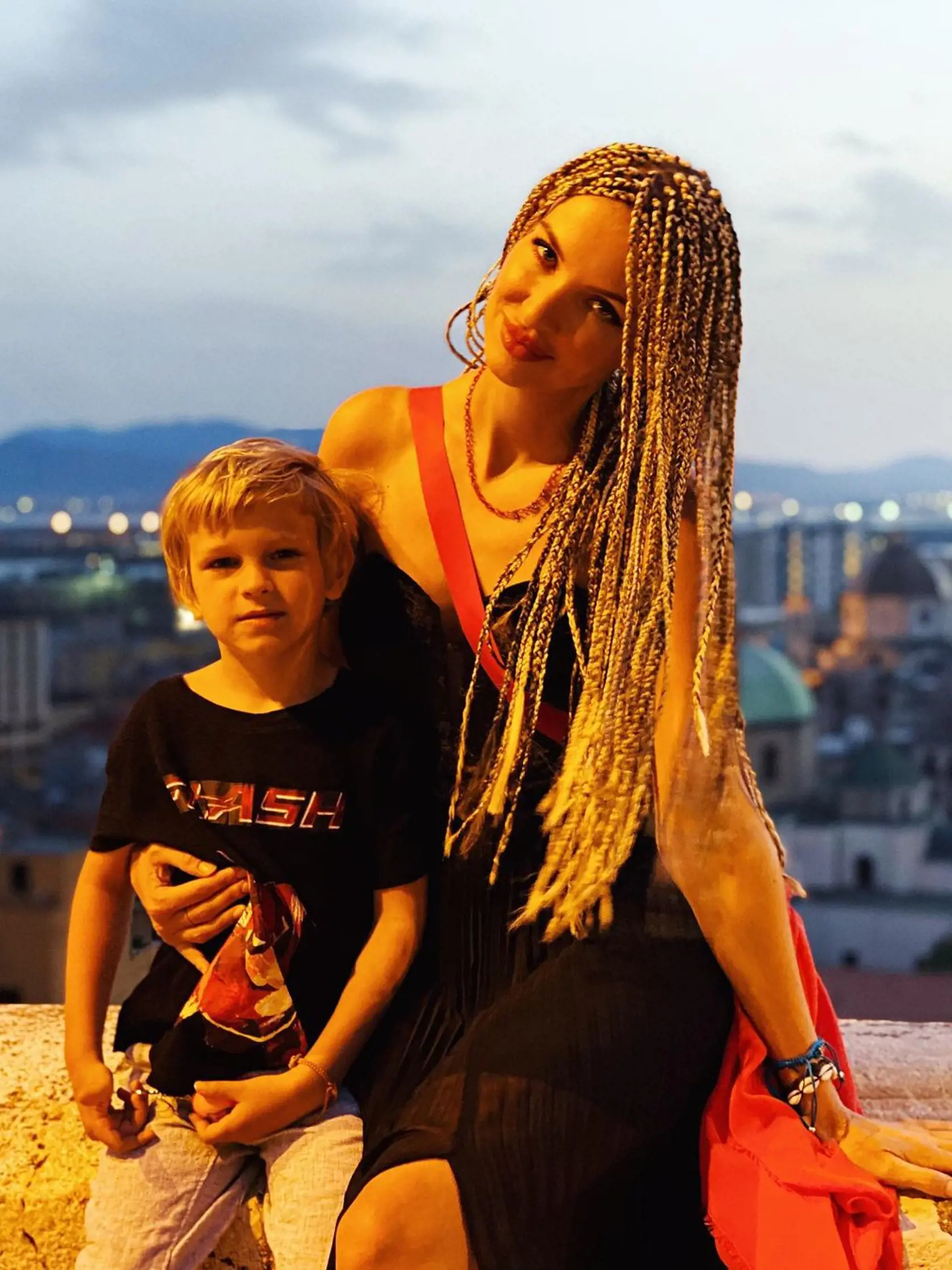 Nikol Enevová so synom Oliverom