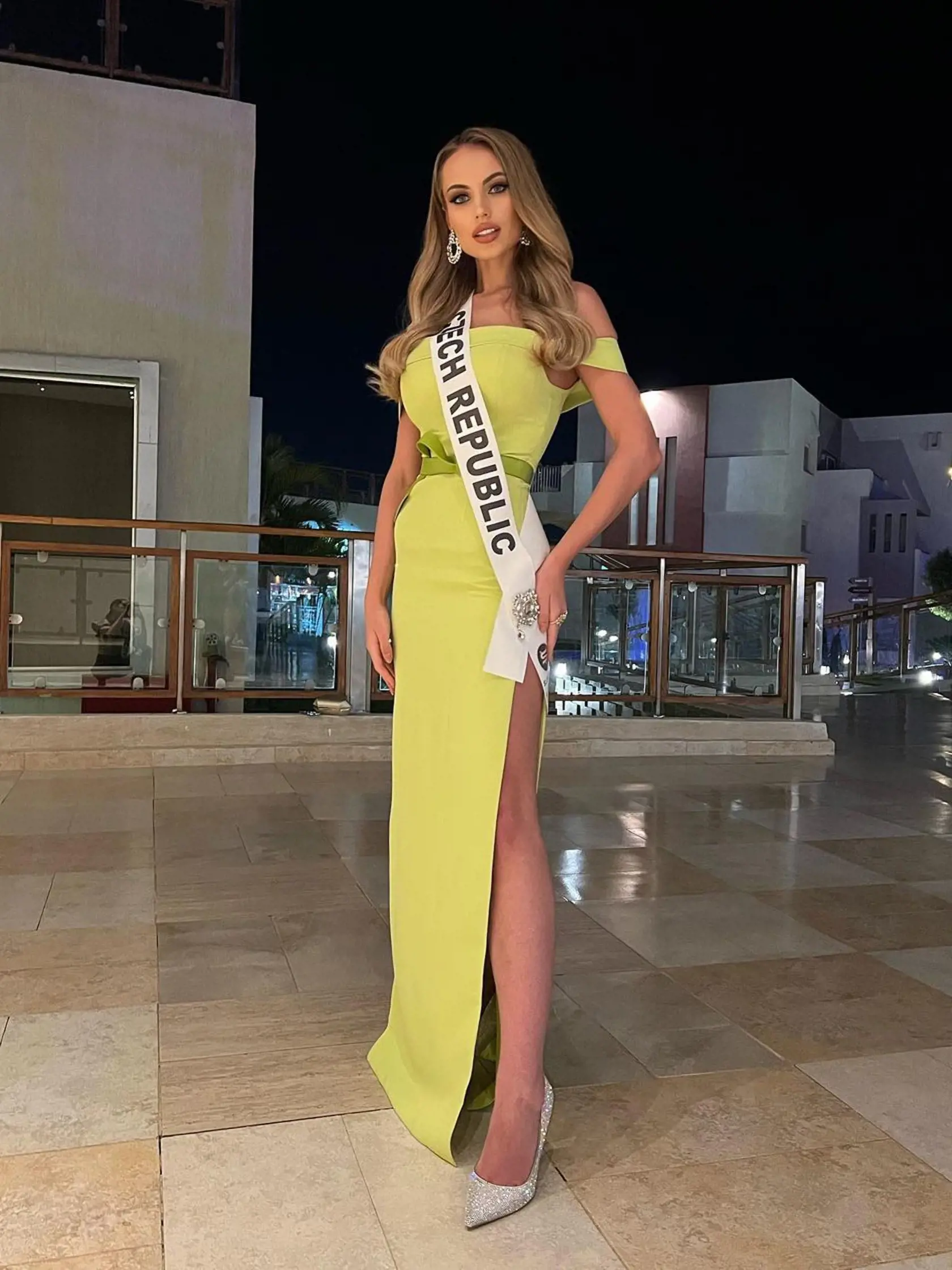 Češka Natálie Kočendová vyhrala v marci 2022 svetovú súťaž Top Model of the World.