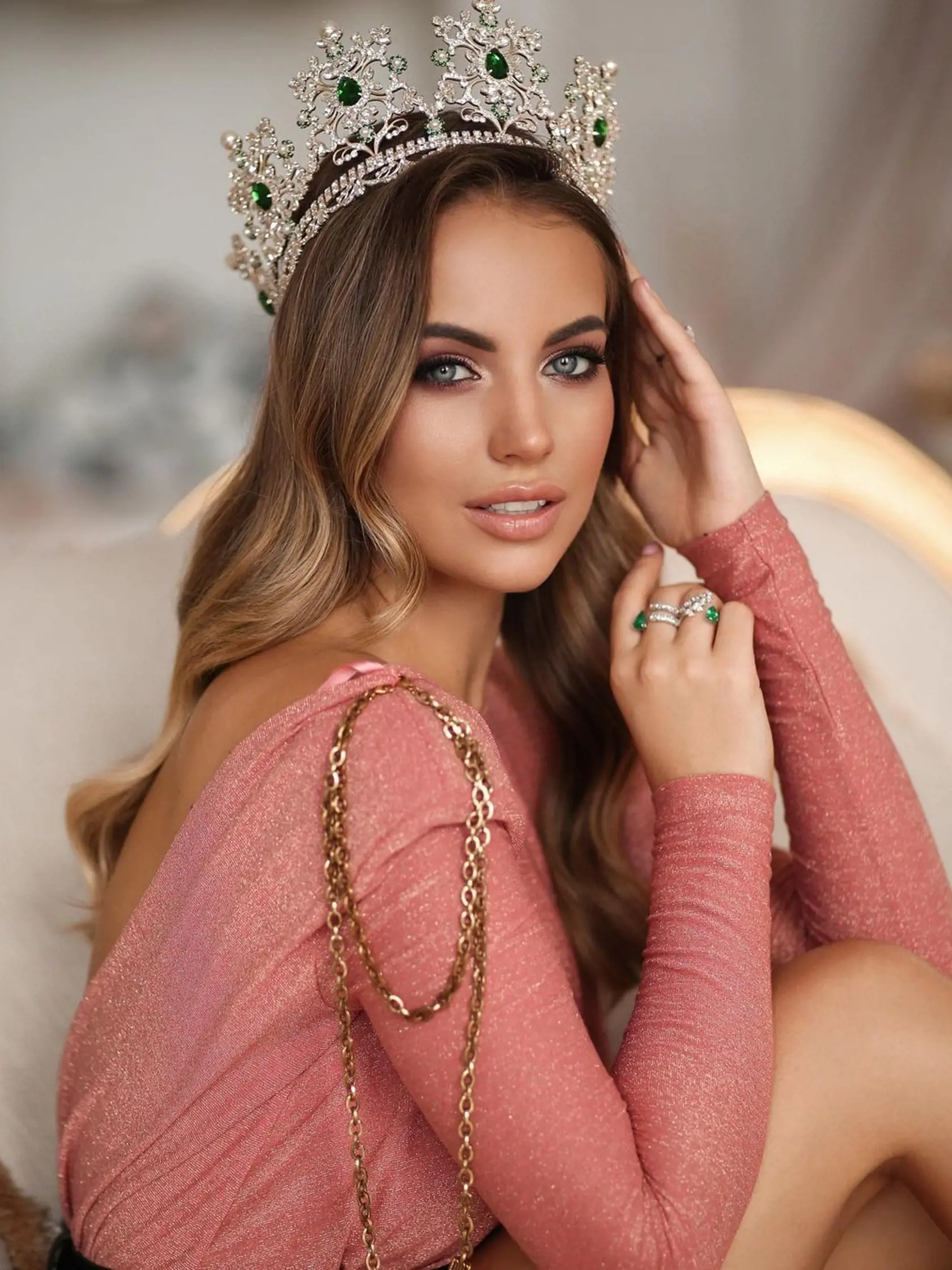 Češka Natálie Kočendová vyhrala v marci 2022 svetovú súťaž Top Model of the World.