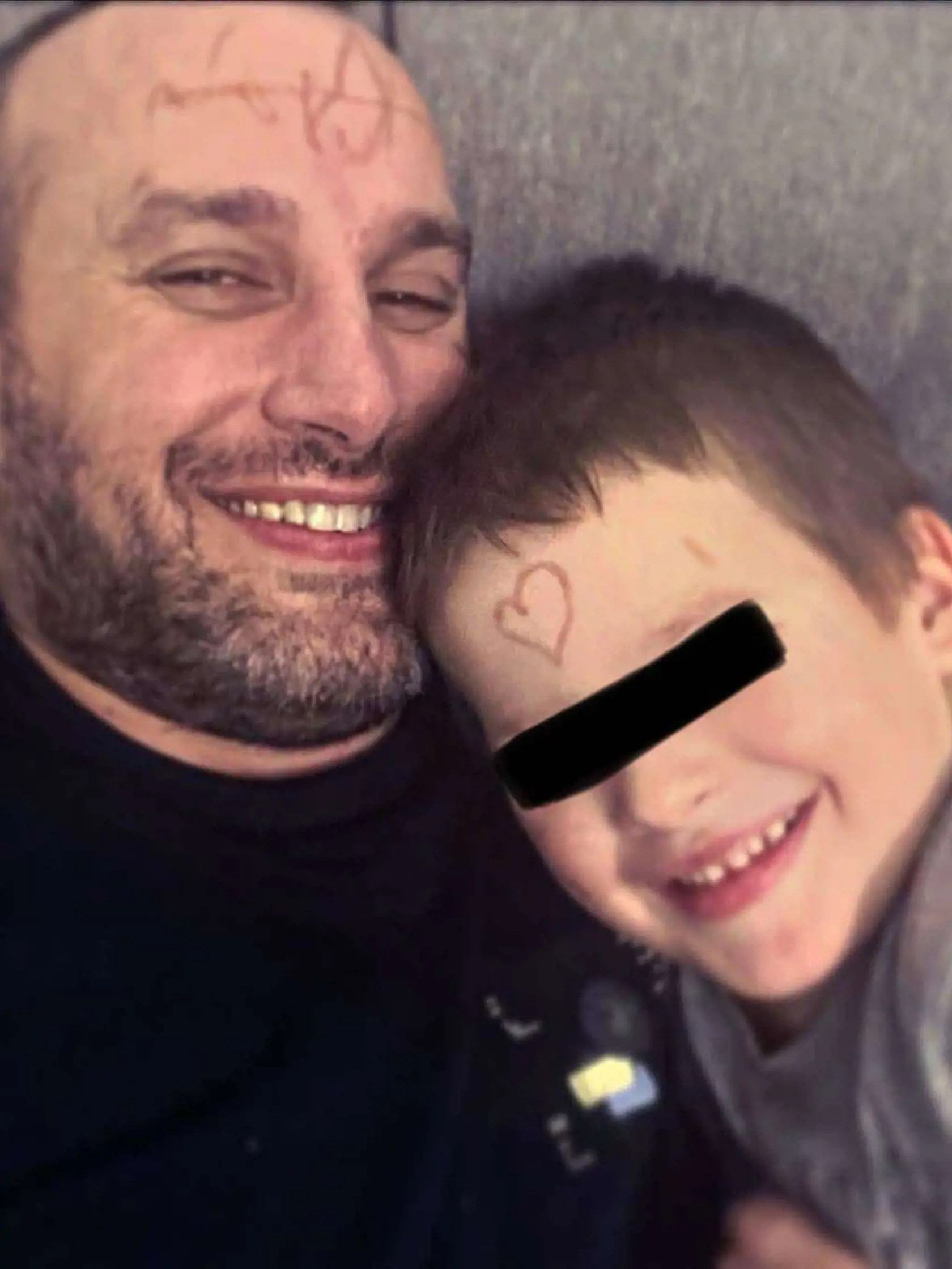 Rastislav Brezovský zverejnil fotku s Jurkom a poslal odkaz.
