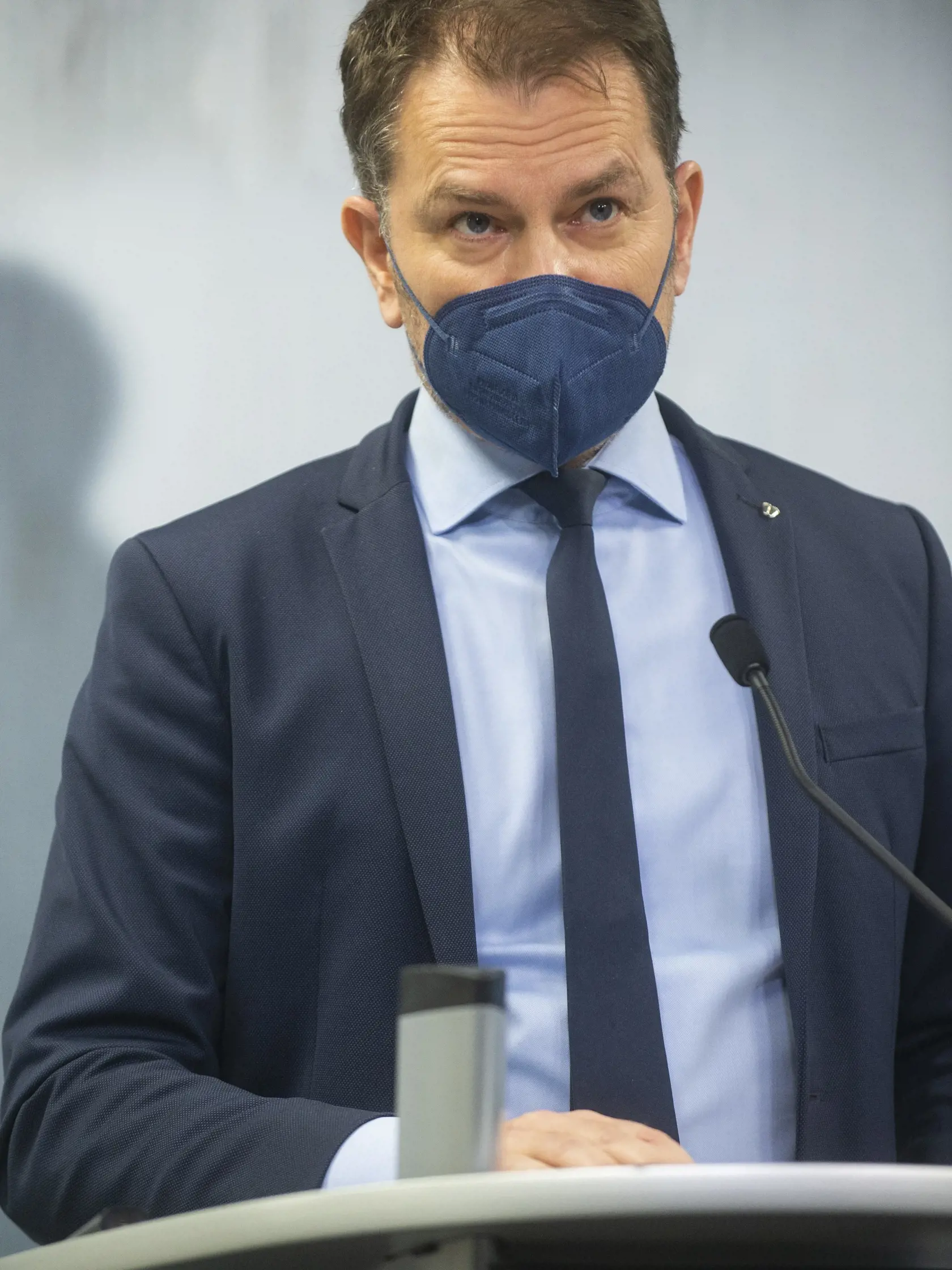 Na snímke minister financií SR Igor Matovič (OĽaNO) počas tlačovej konferencie k očkovaniu dôchodcov 3. dávkou vakcíny 30. decembra 2021 v Bratislave. FOTO TASR - Jakub Kotian