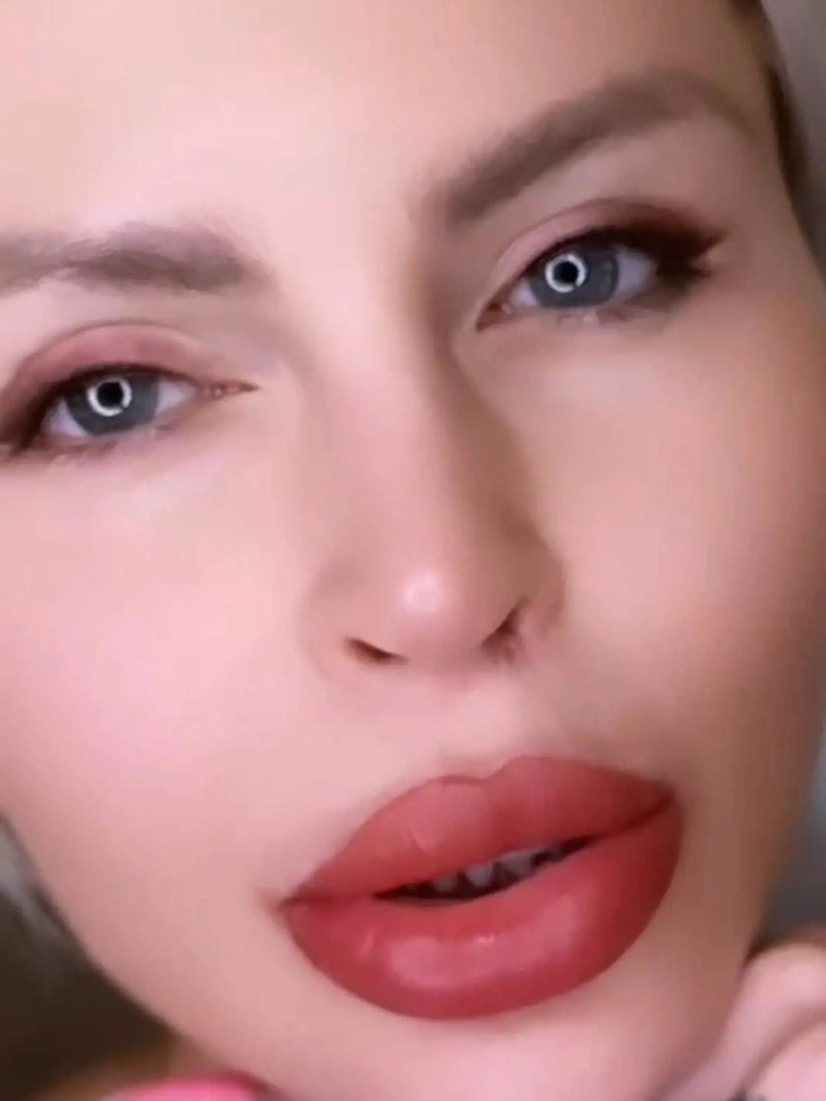 Lela Vémola