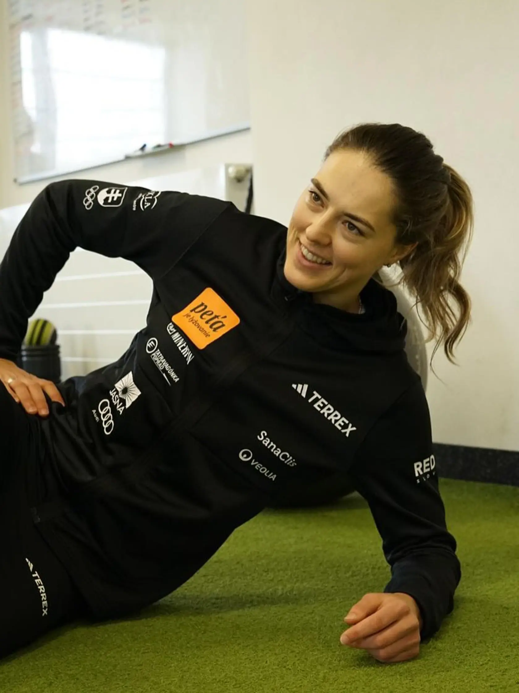 Petra Vlhová počas rehabilitácie.