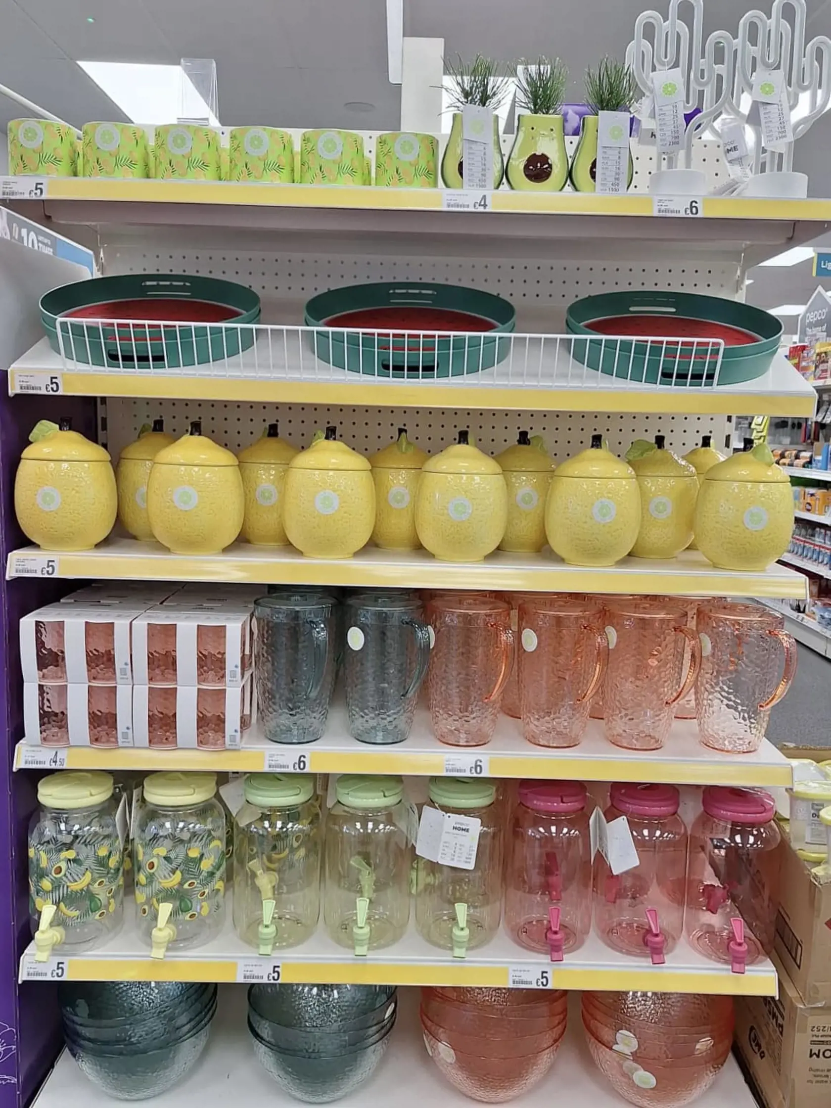 Na Slovensko mieri nový lacný diskont.