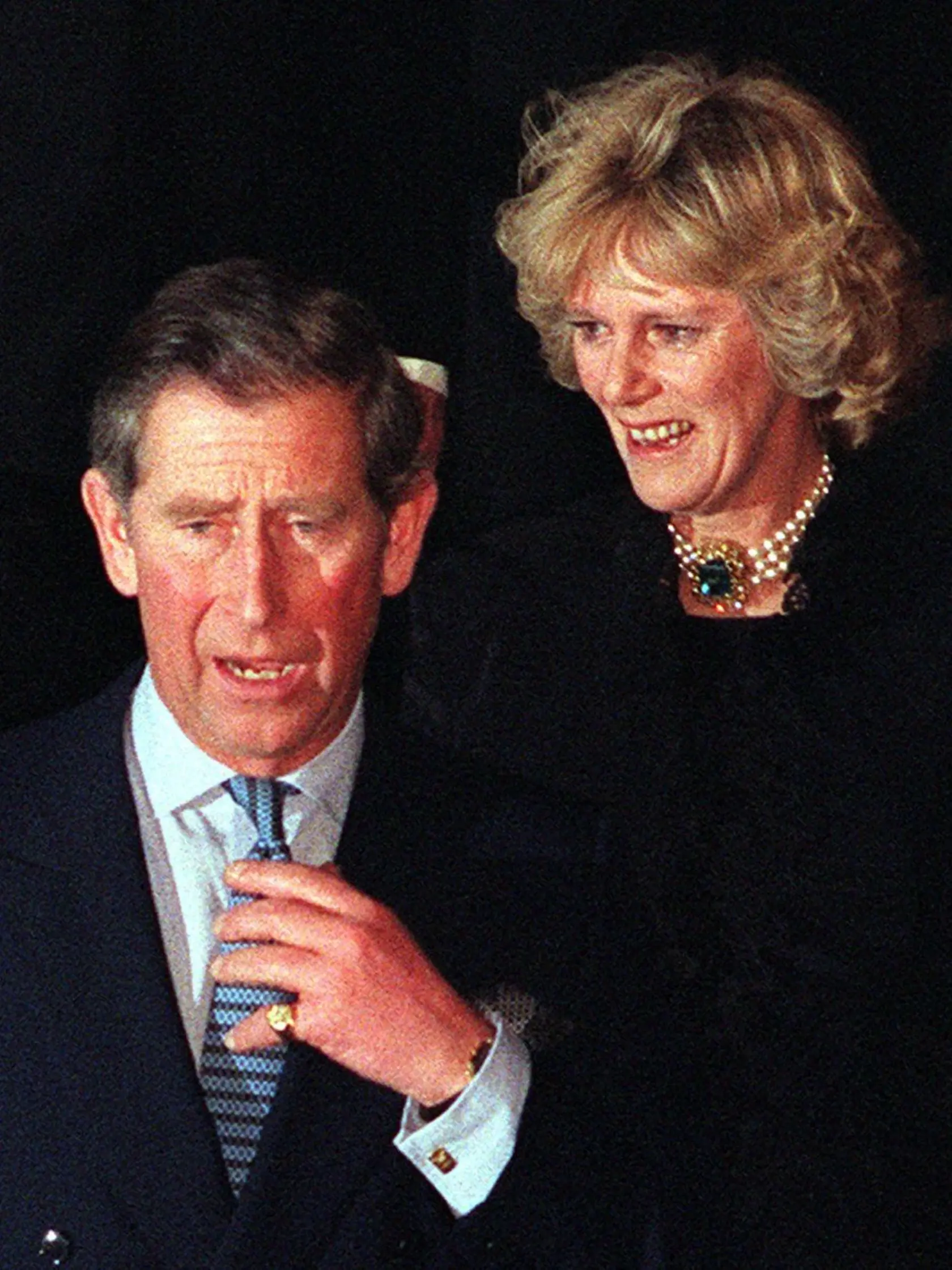 Camilla Parker Bowlesová a princ Charles sa tajne schádzali.