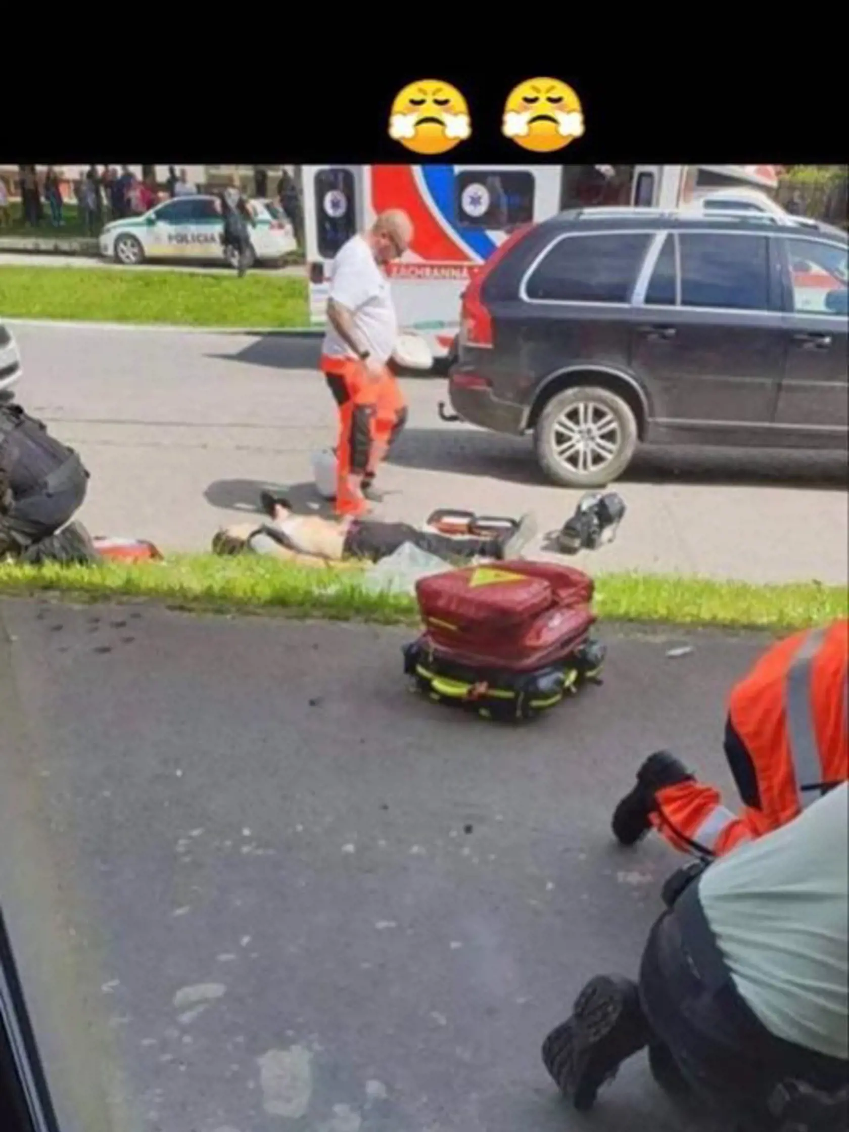 Mŕtvy 22-ročný útočník.