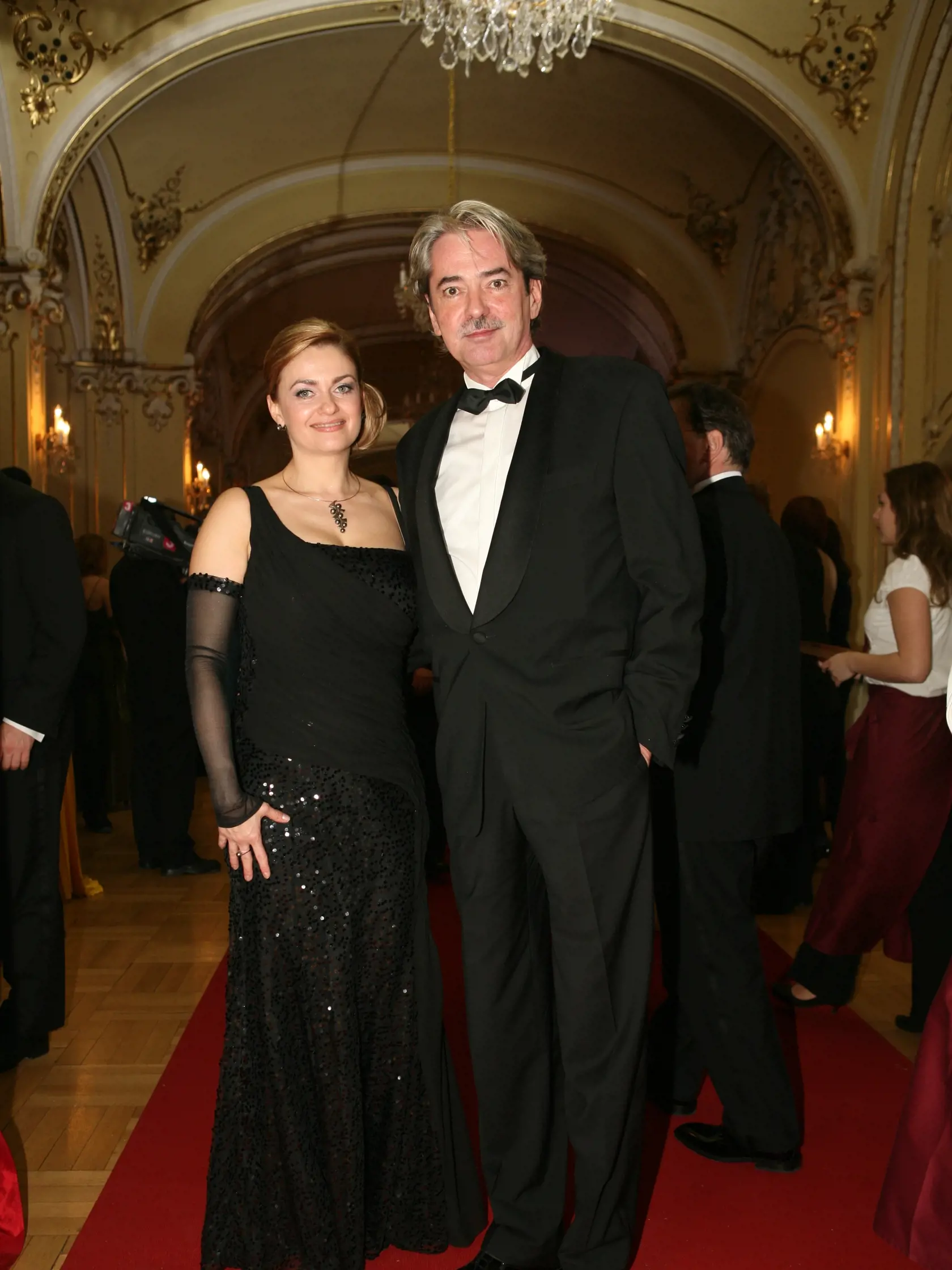 2009: Naposledy na verejnosti bol Ivan Mjartan s manželkou Veronikou boli na plese.