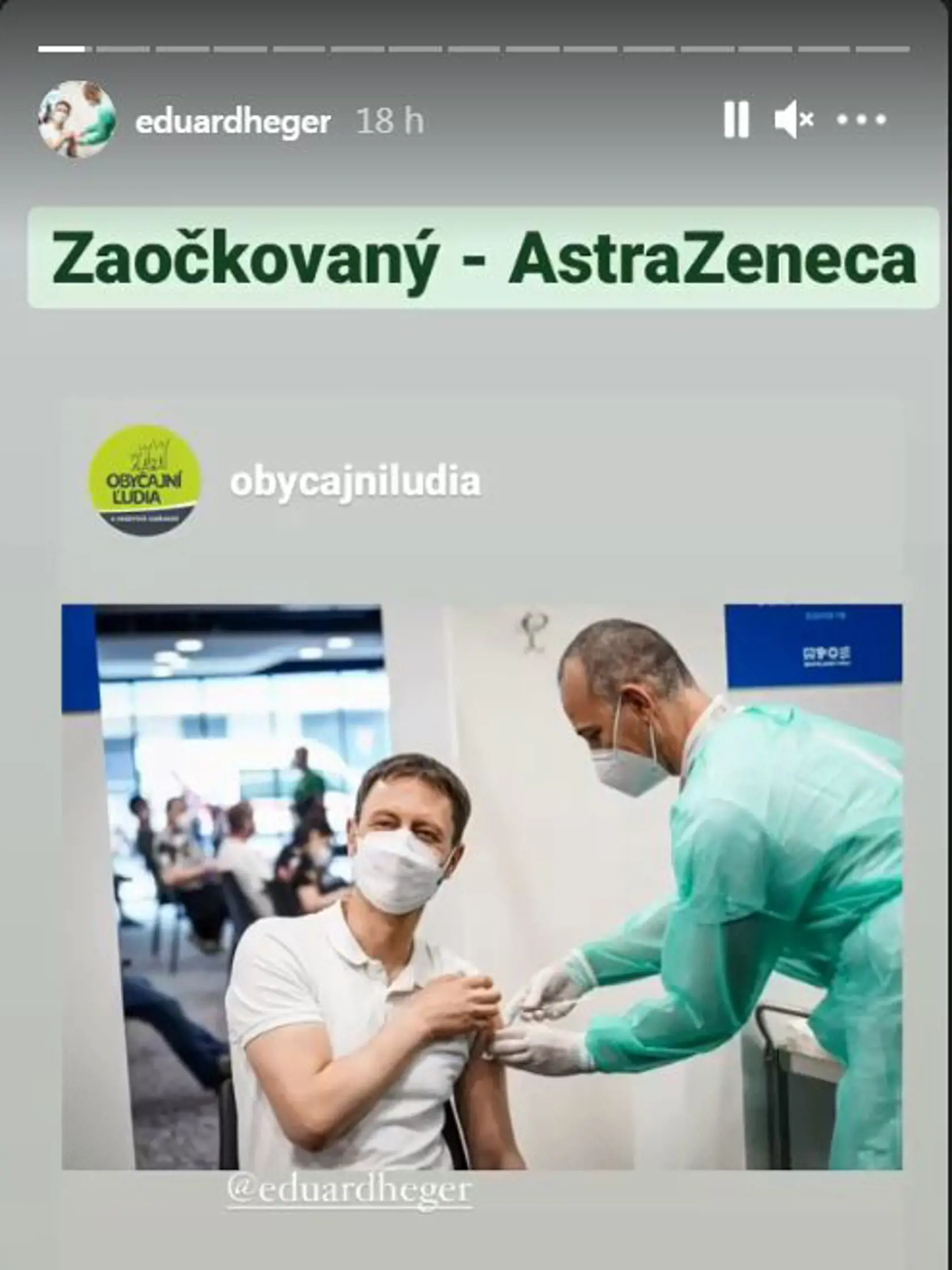 Premiér Eduard Heger sa na sociálnej sieti pochválil, že ho v Bratislave už cez víkend zaočkovali.