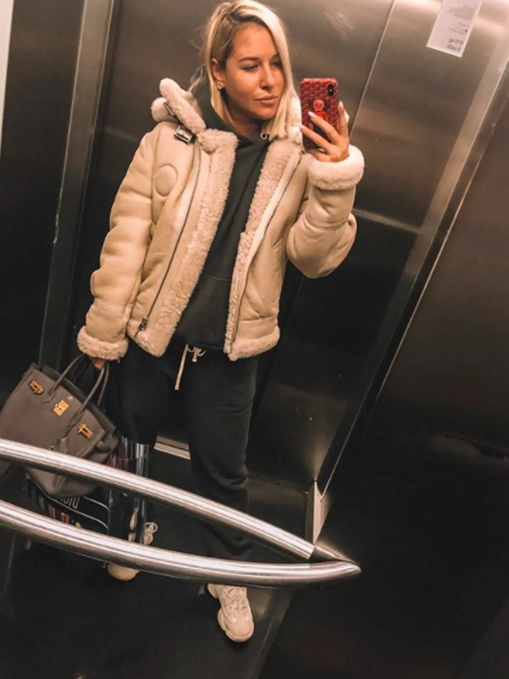Dominika Cibulková dnes oslavuje 31 rokov a pri tejto príležitosti sme vybrali tie najlepšie zábery z výťahoviek, ktoré doslova zbožňuje.