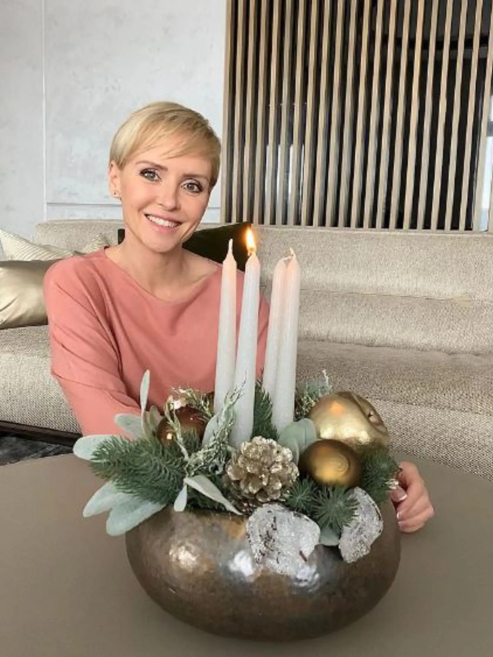Moderátorka Kvetka Horváthová stavila na sivú farbu.