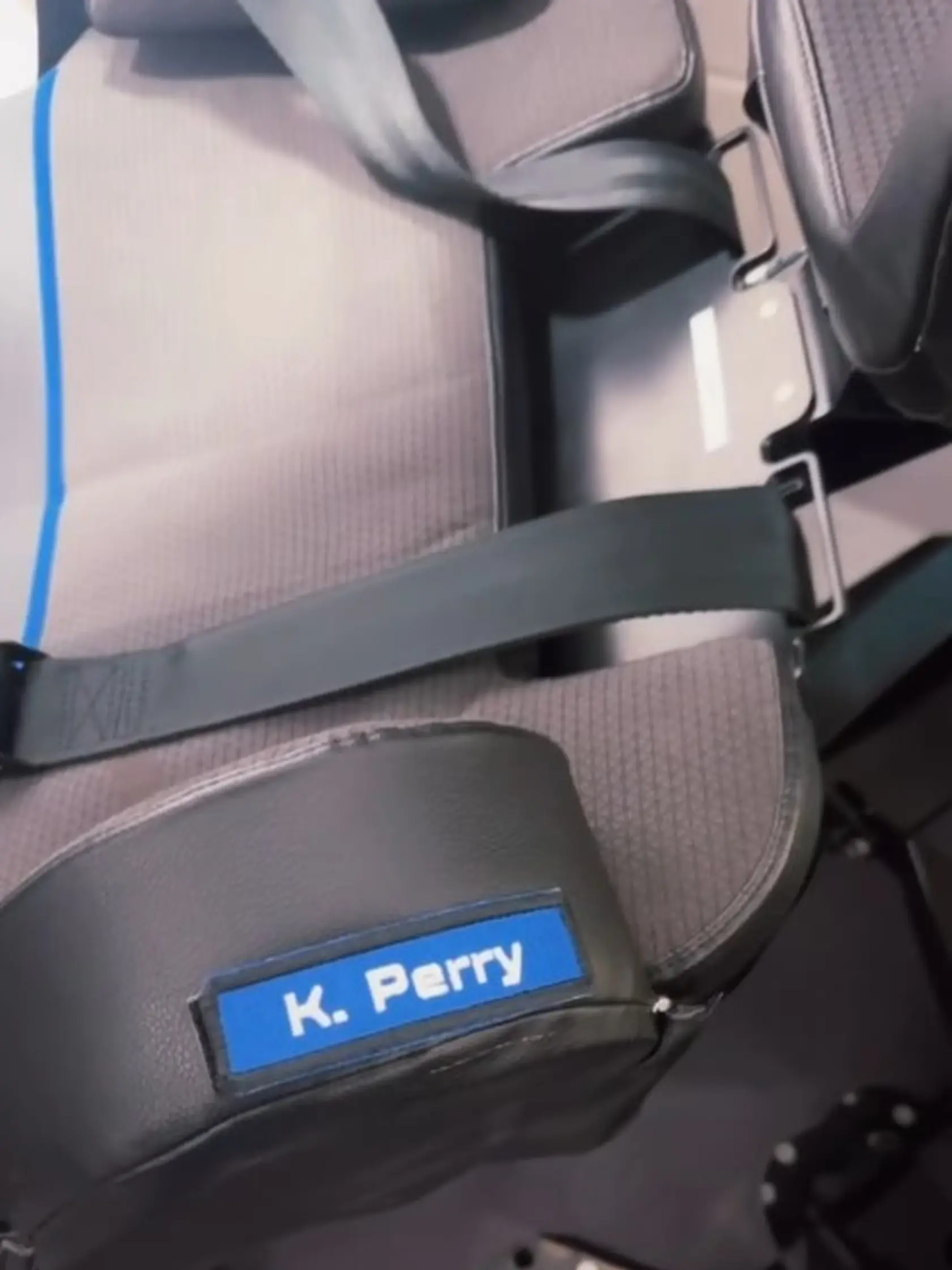 Kapsula, v ktorej posádka vrátane Katy Perry nacvičovala let do vesmíru.