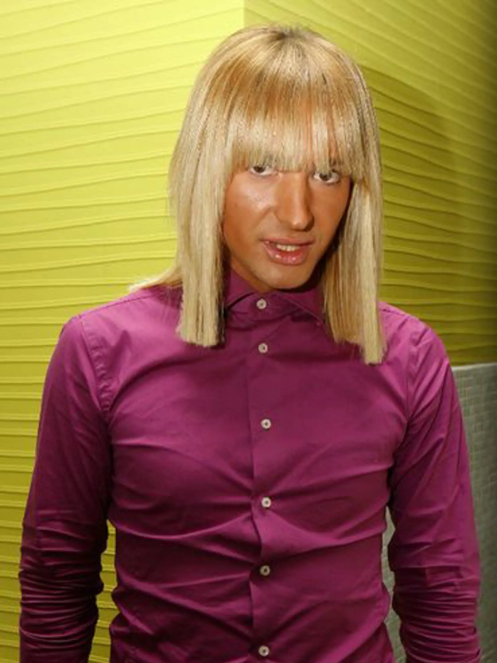 Paviel Bendler v čase, keď nosil ofinku a vlasy po plecia.