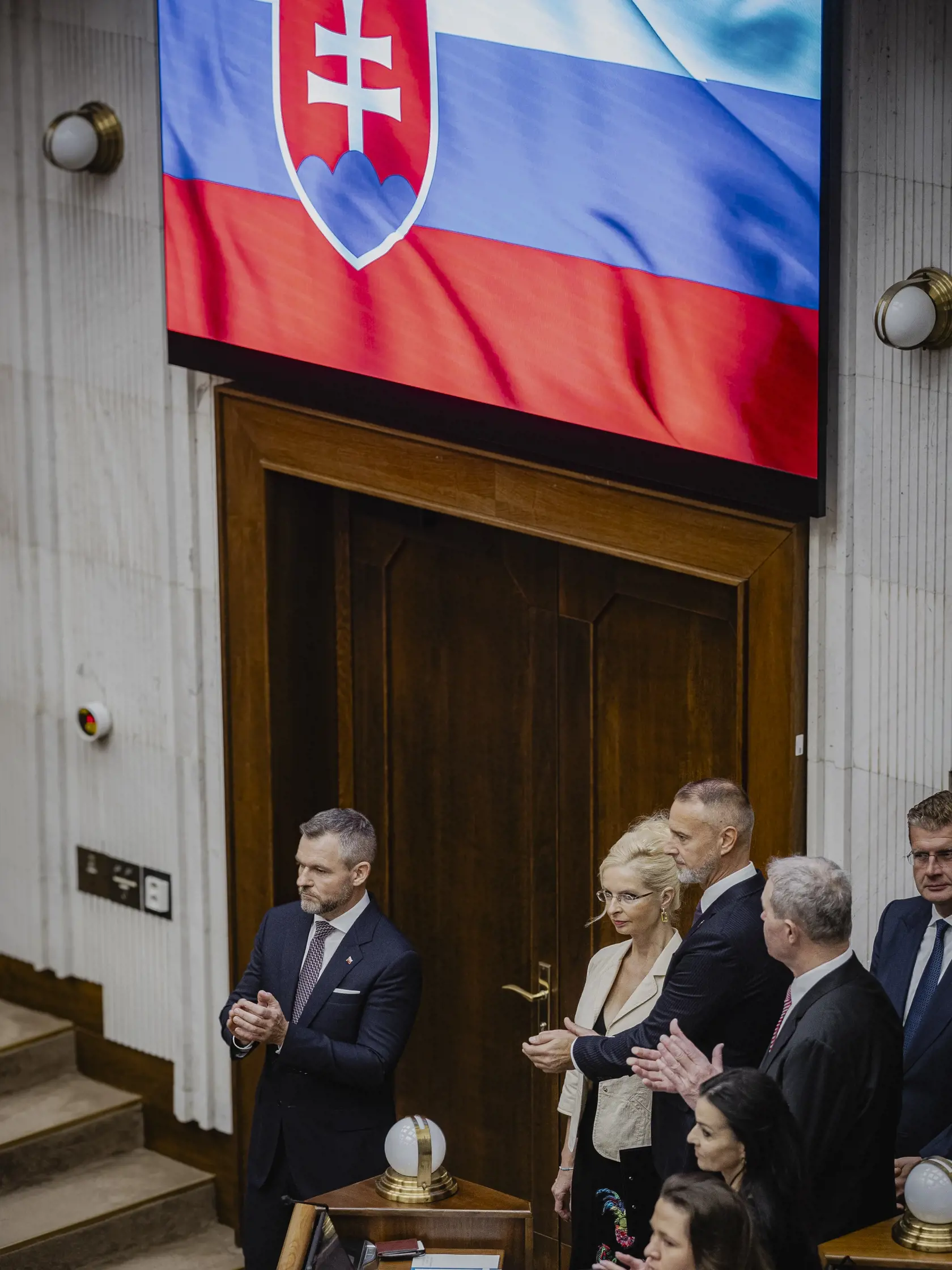 Prvý deň predsedu strany HLAS-SD Petra Pellegriniho v Národnej rade Slovenskej republiky po predčasných parlamentných voľbách 2023. Na snímke počas slávnostnej prísahy posancov.