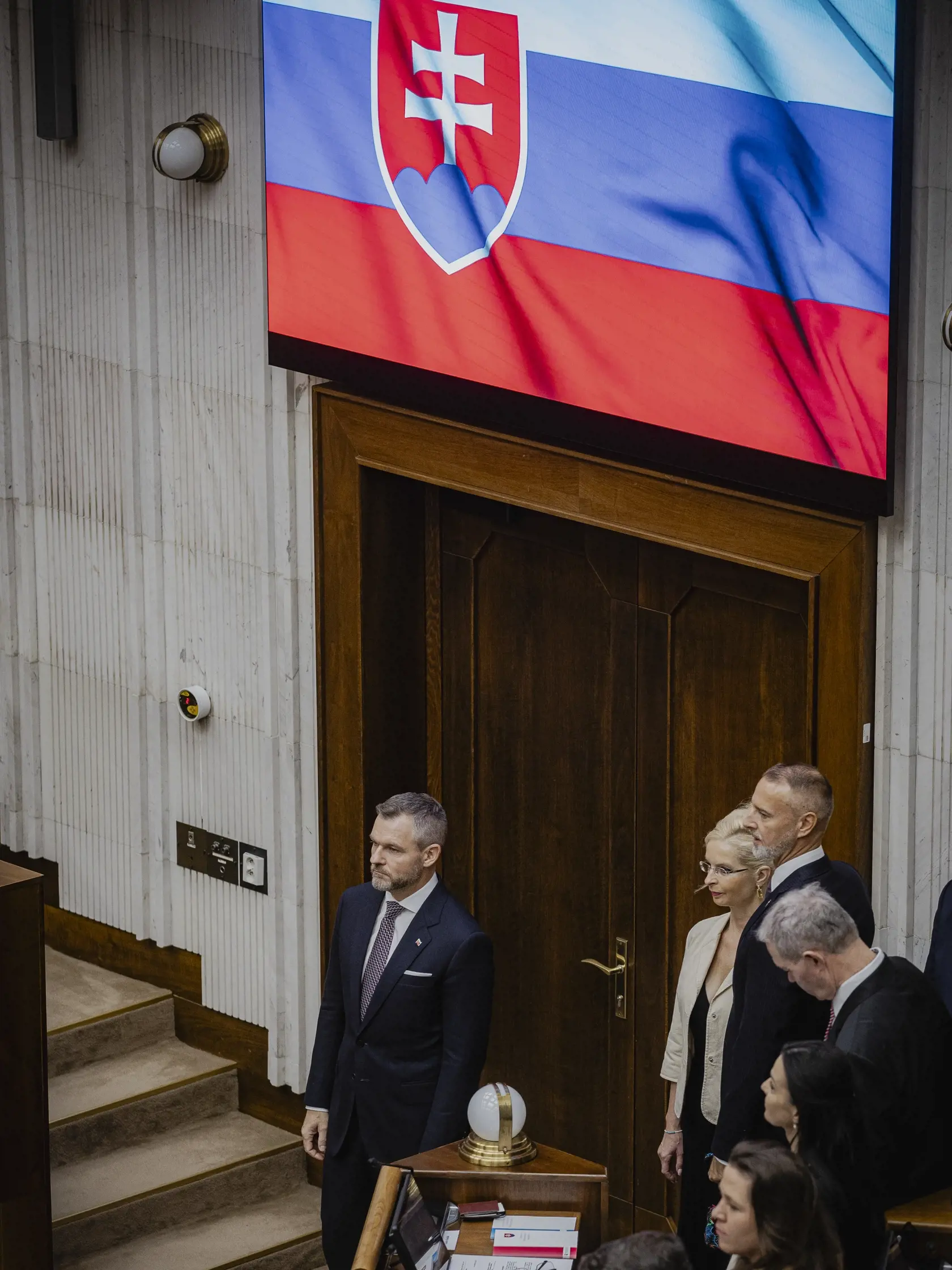 Prvý deň predsedu strany HLAS-SD Petra Pellegriniho v Národnej rade Slovenskej republiky po predčasných parlamentných voľbách 2023. Na snímke počas slávnostnej prísahy posancov.