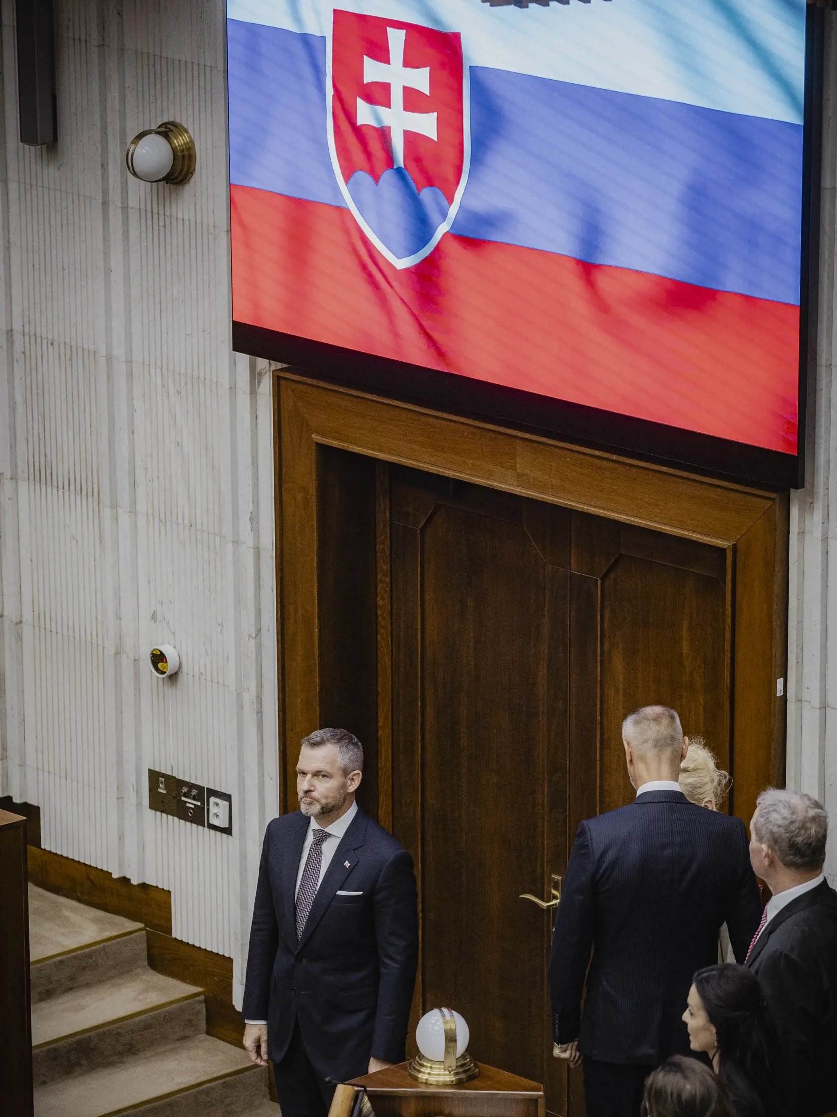 Prvý deň predsedu strany HLAS-SD Petra Pellegriniho v Národnej rade Slovenskej republiky po predčasných parlamentných voľbách 2023. Na snímke počas slávnostnej prísahy posancov.