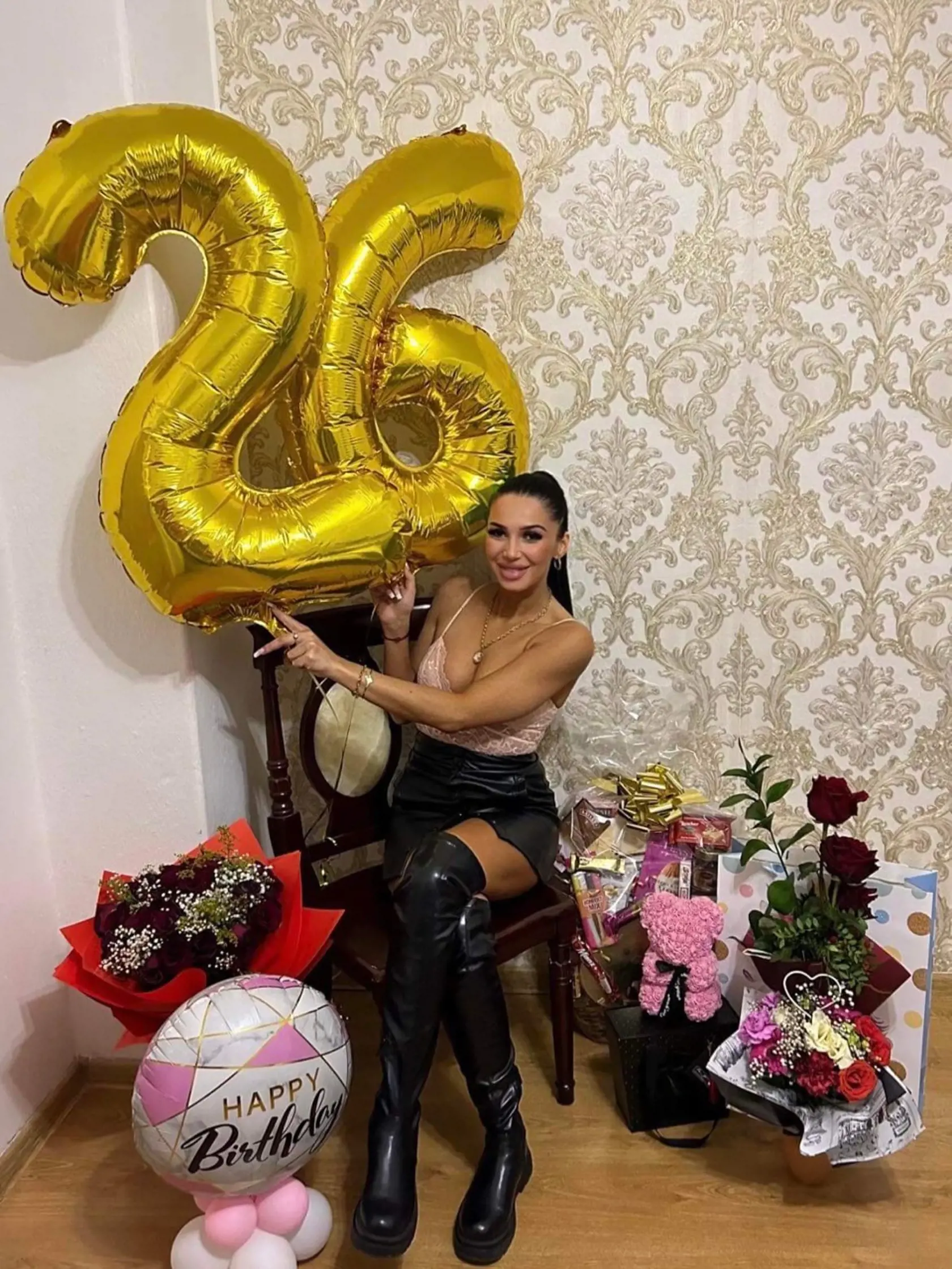 Simona nedávno oslávila 26. narodeneniny.