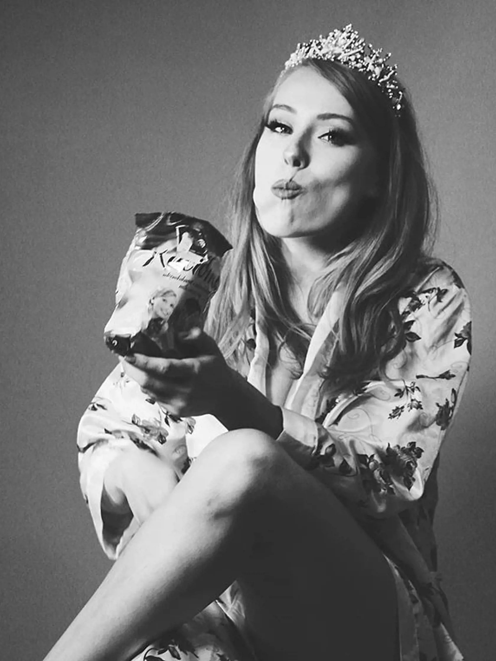 Študentka Eva Šindlerová (24) z ostravskej univerzity si do školy obliekla dráždivý outfit. Vraj ju chcú vyhodiť.