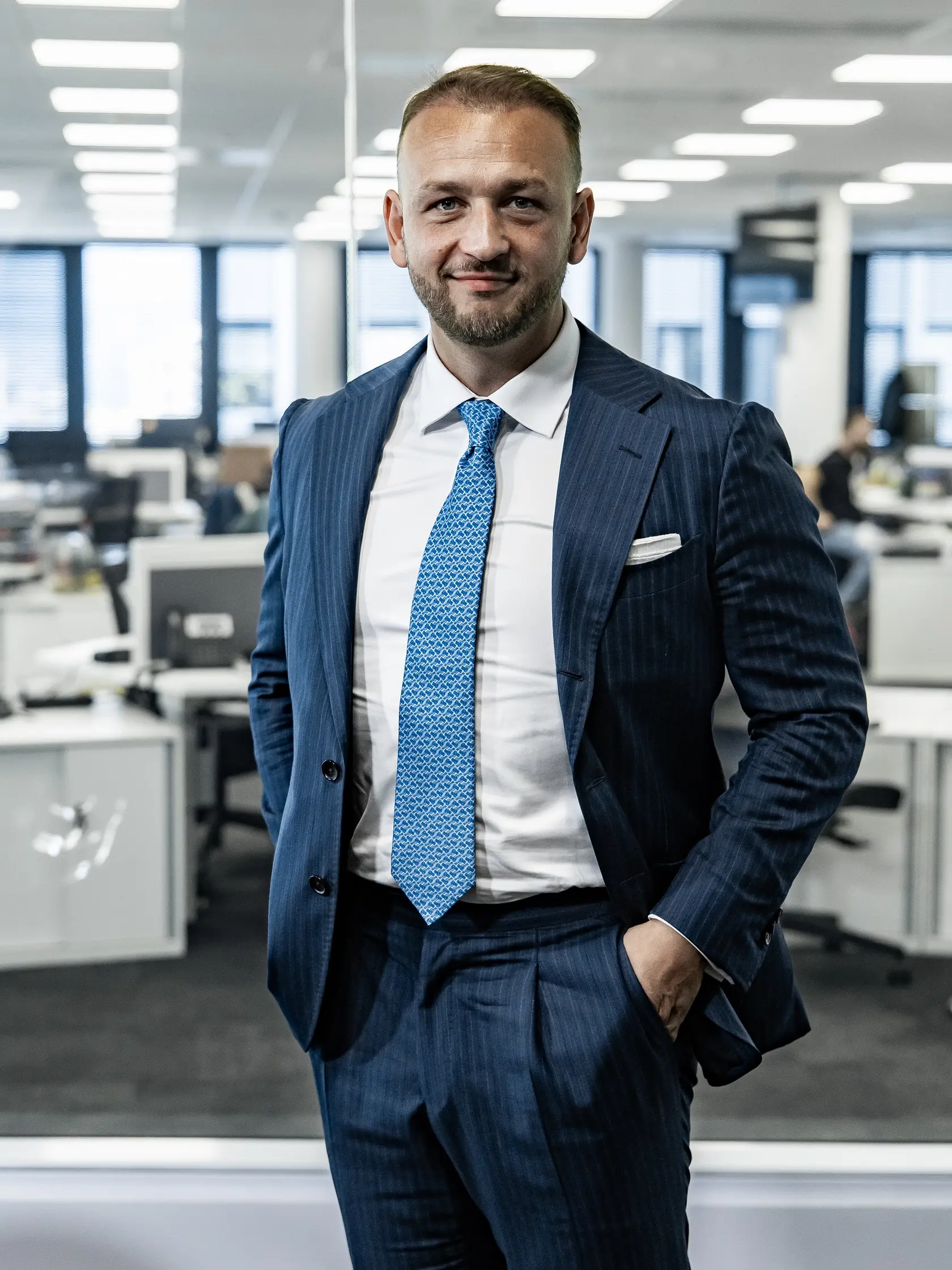 Diskusná relácia "Karty na stôl", ktorej hosťom bol Matúš Šutaj Eštok.