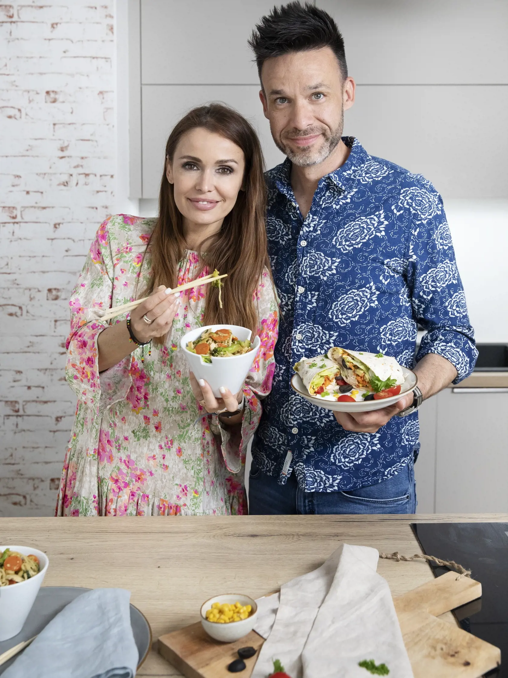 Lenka Šóošová a Roman Juraško v kuchyni

