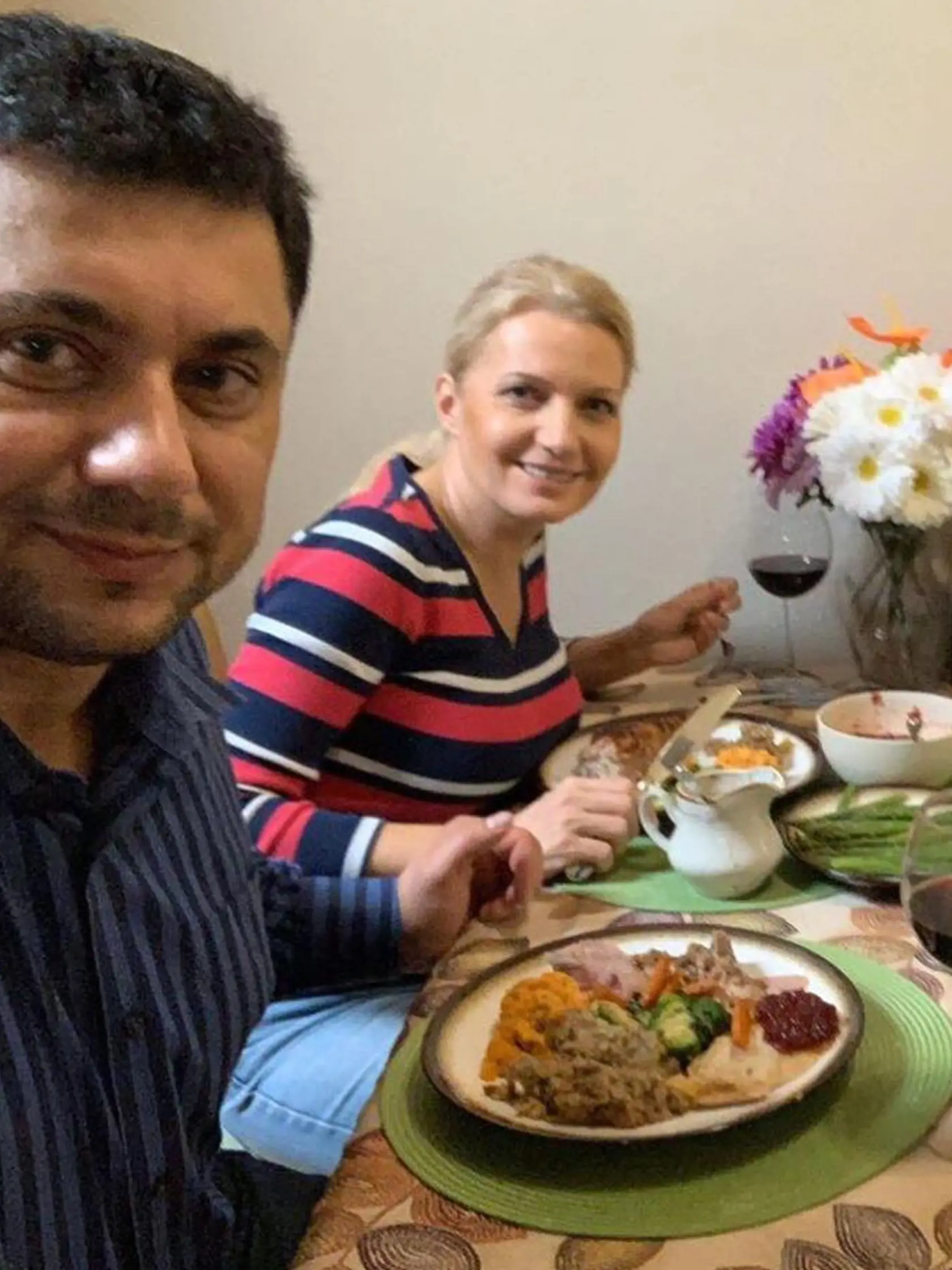 Parišková aktuálne trávi čas u manžela Mira v Kalifornii.