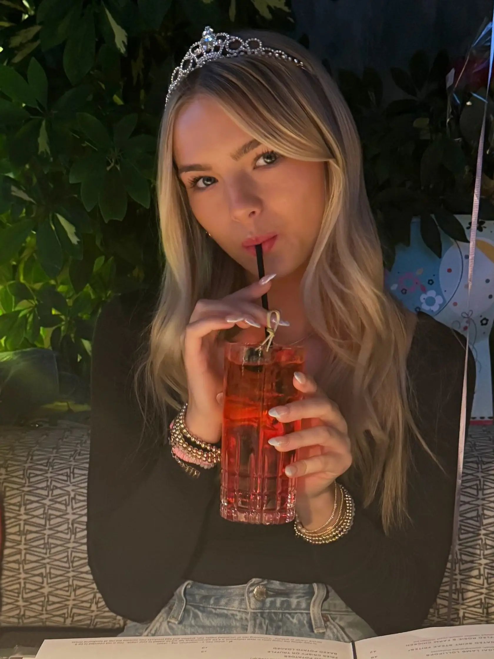 Fiona oslávila 18 rokov. Krásu zdedila po mame. Jennie Garth