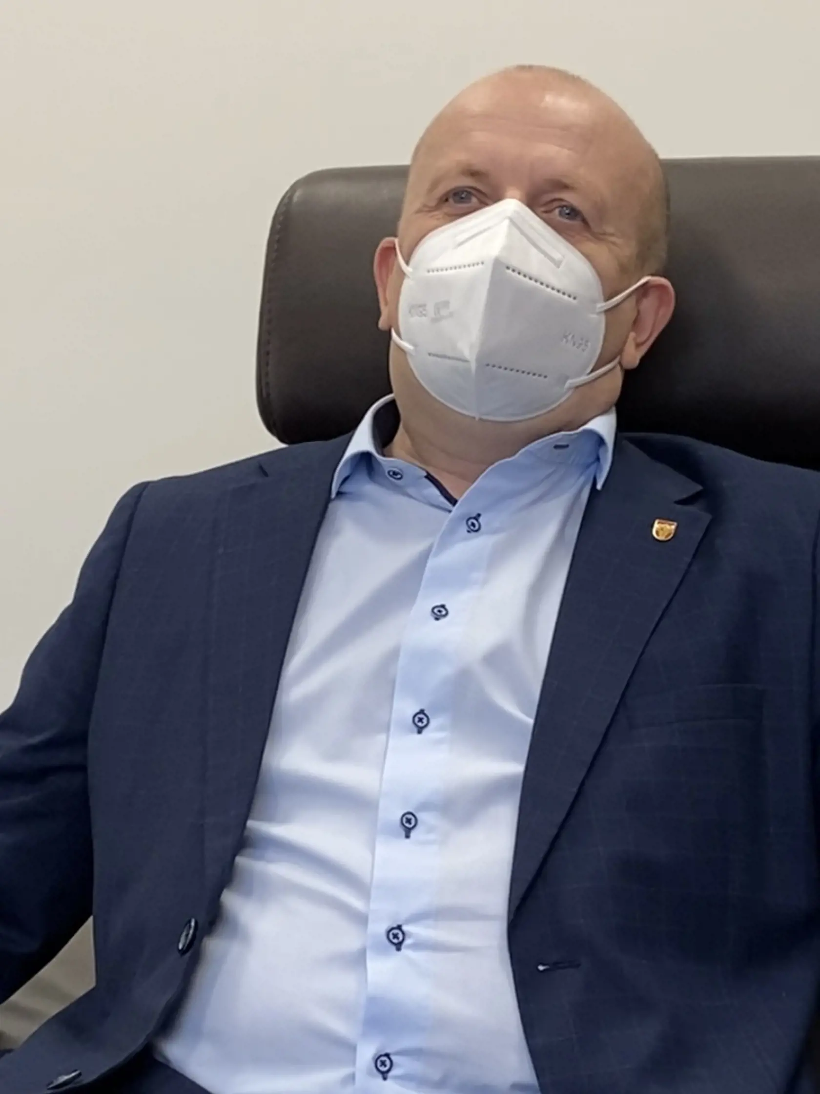 Primátor Stropkova Ondrej Brendza vidí za nárastom nakazených migráciu obyvateľstva.