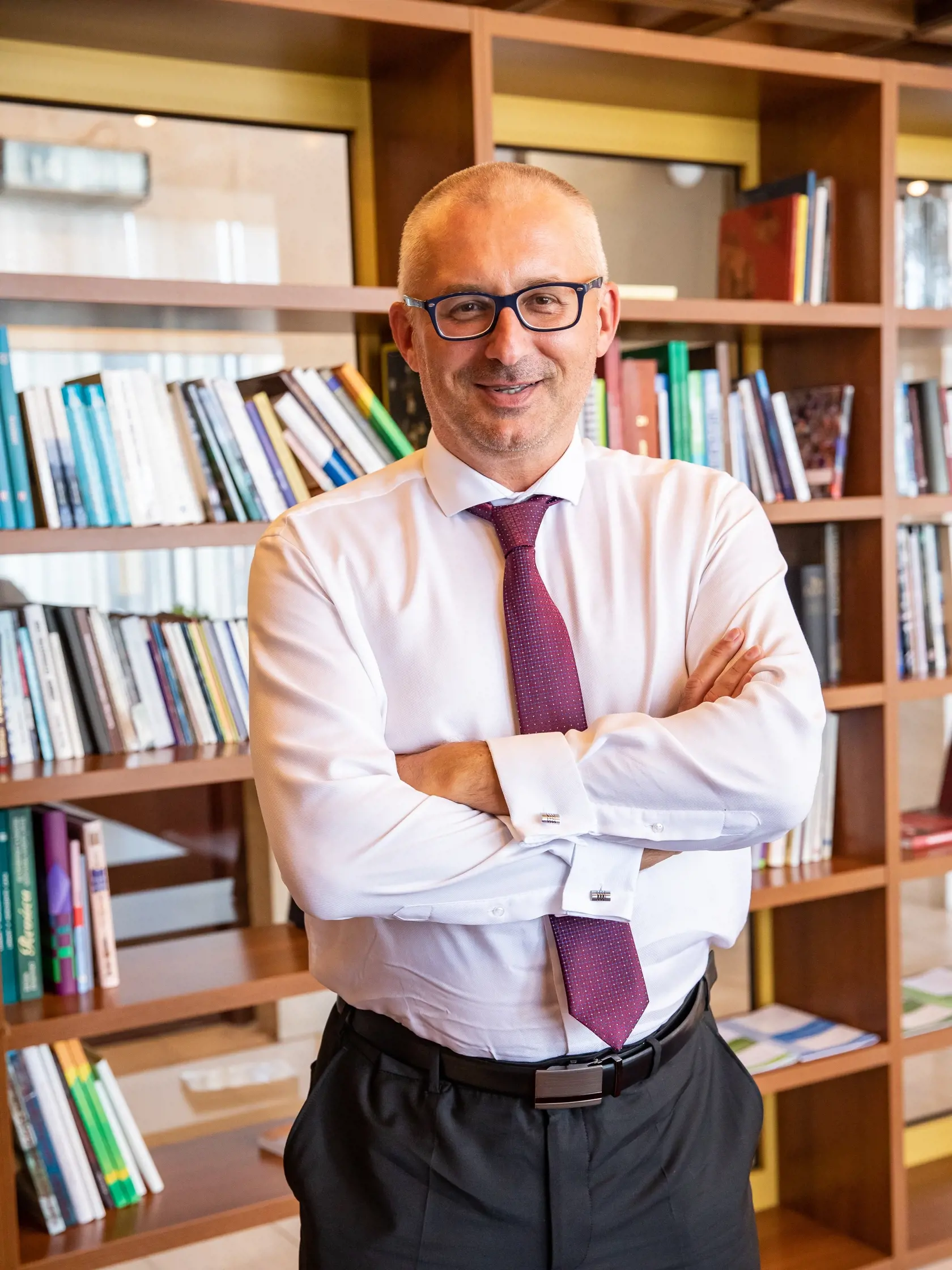 Poslanec NRSR Miroslav Kollár. Strana Za ľudí.