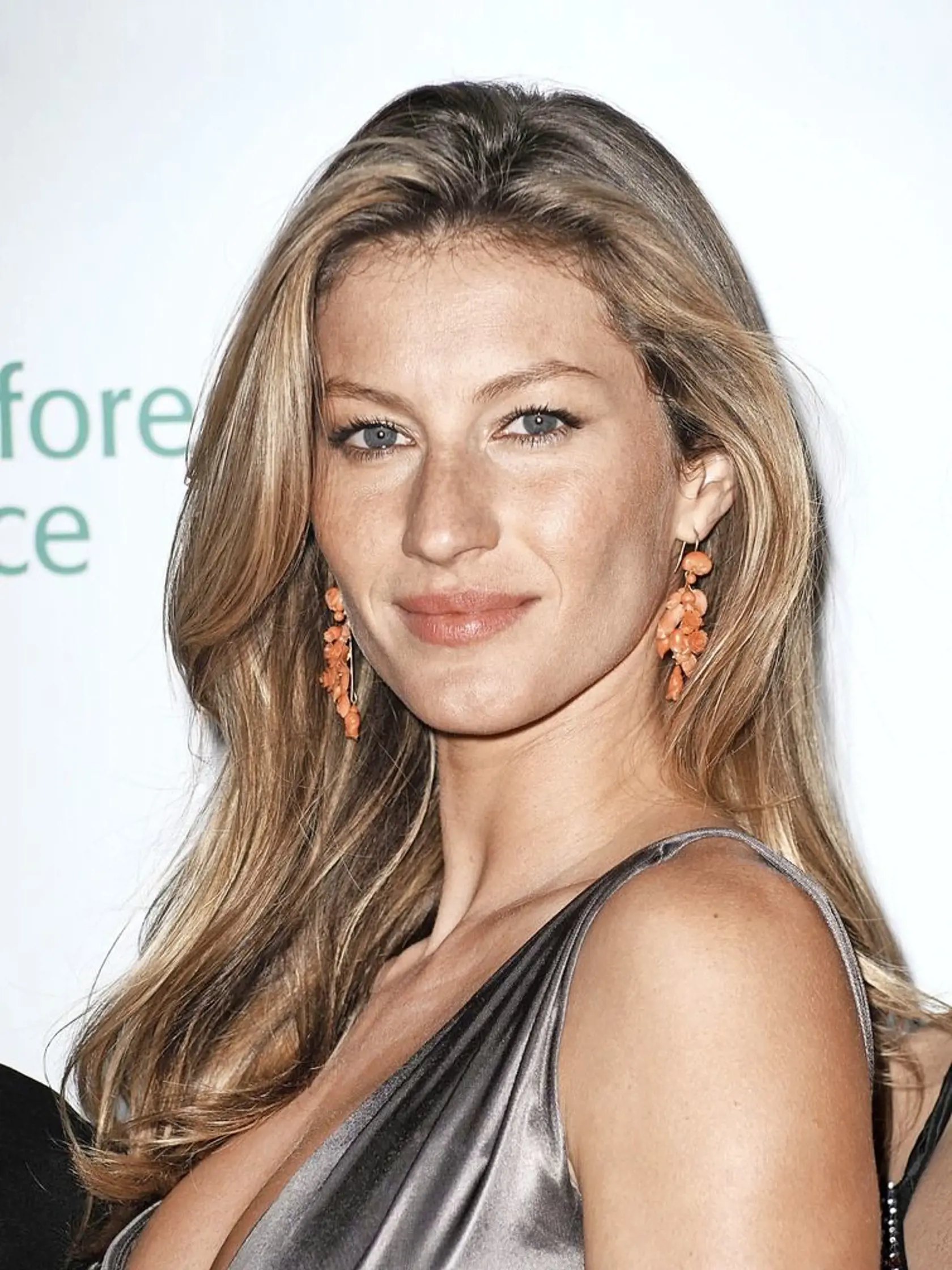 Gisele Bündchen (36) – dlhší nos