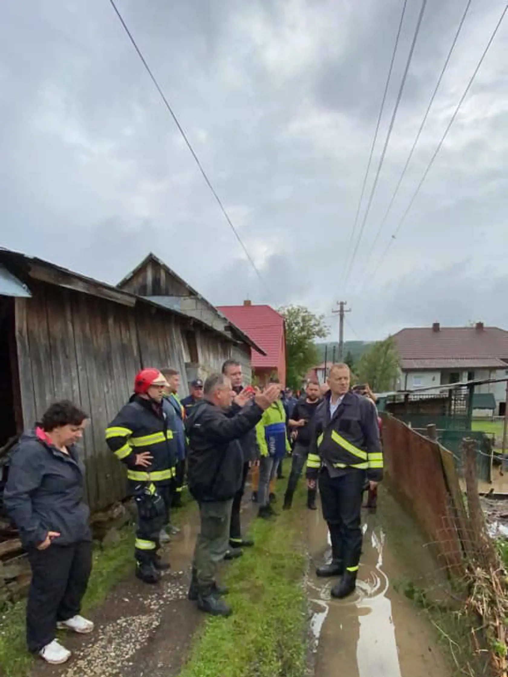 Boris Kollár a Roman Mikulec boli na obhliadke v obci Pichne (okr. Snina).