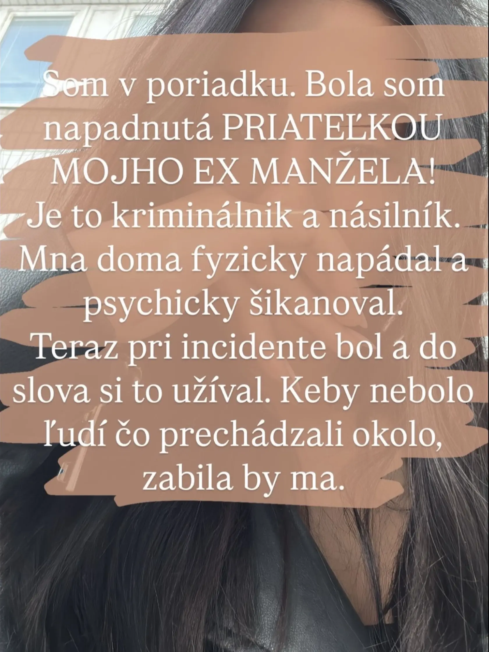 Mišku z Ruže napadla frajerka jeho exmanžela.