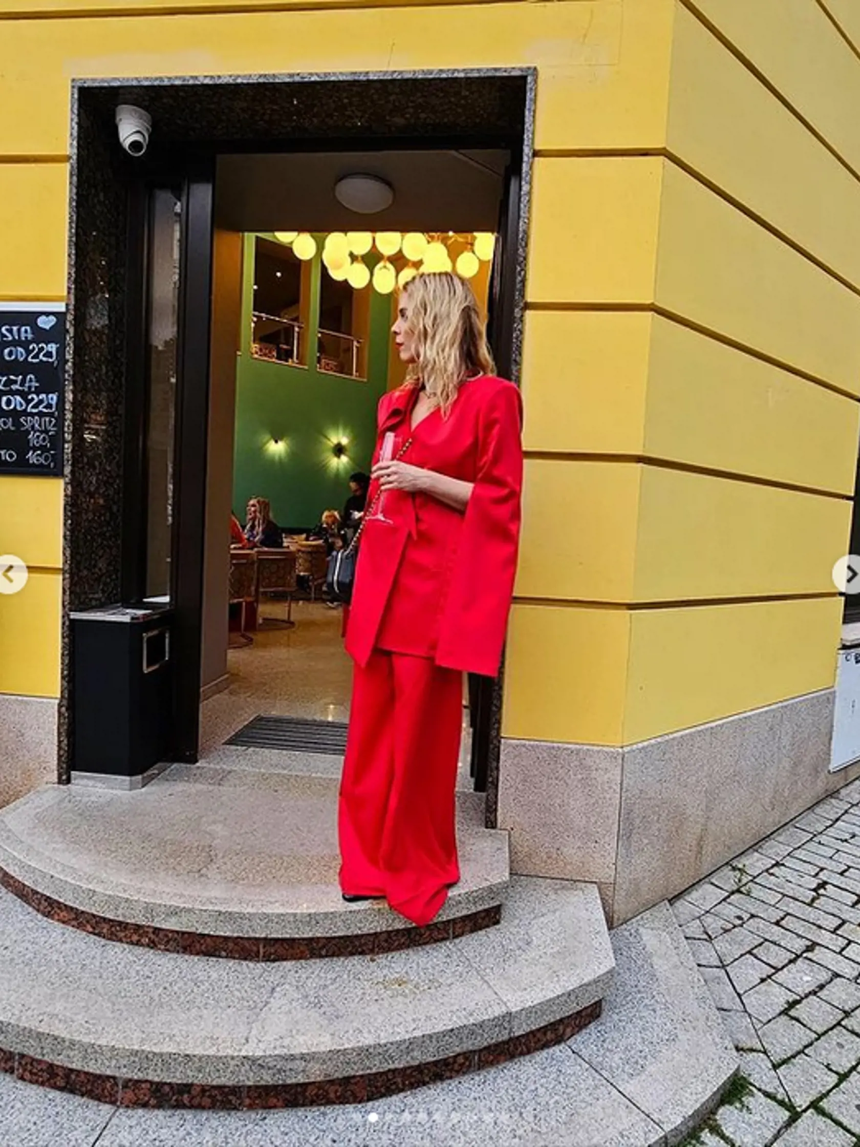 Veronika Ostrihoňová počas návštevy Karlových Varov.