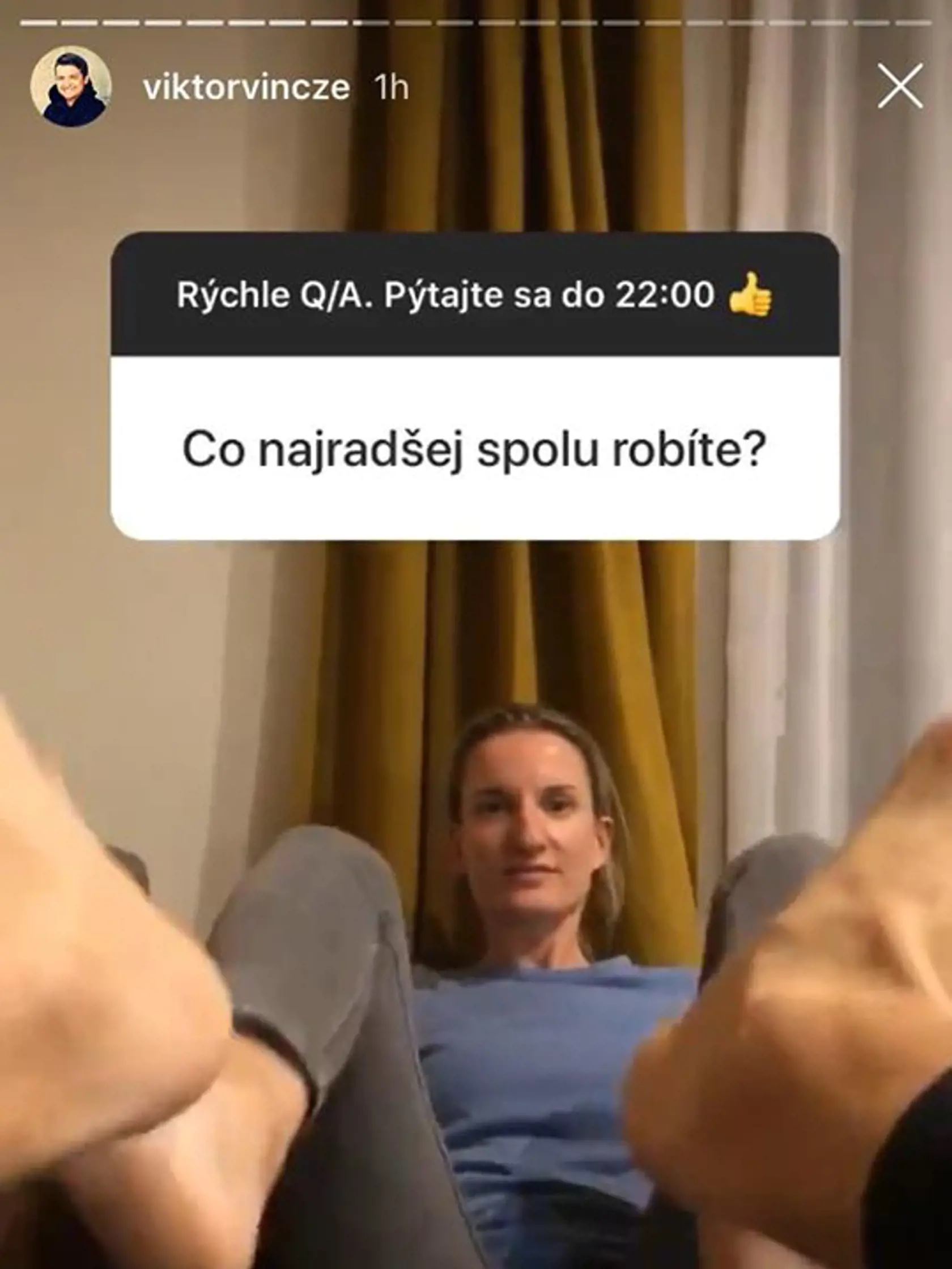 Viktor prezradil, že najradšej si s Adelou ťapká bosými nohami.