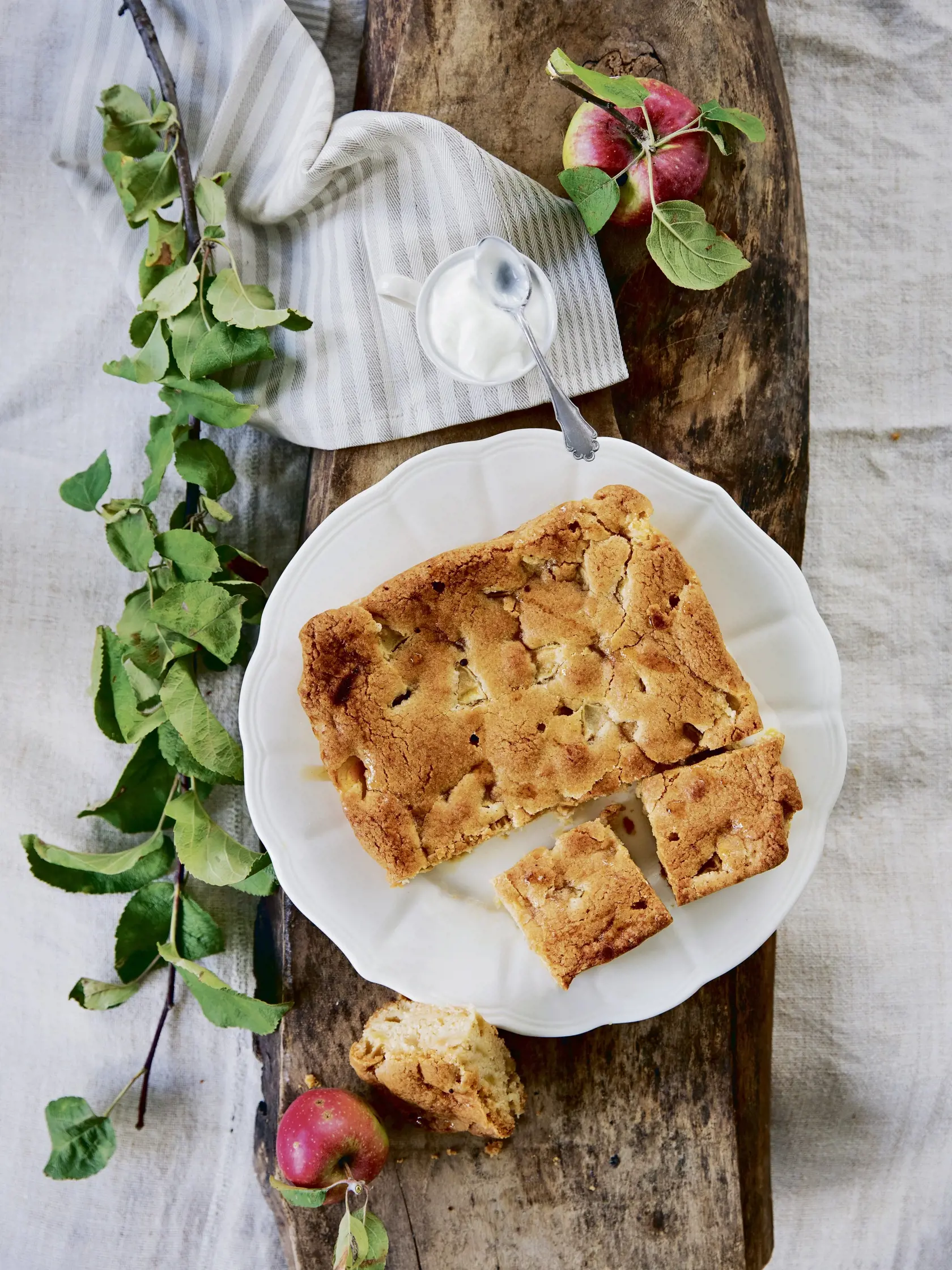 Počuli ste už o jablkovom blondies? Je vynikajúce! Recept nájdete na našom webe.