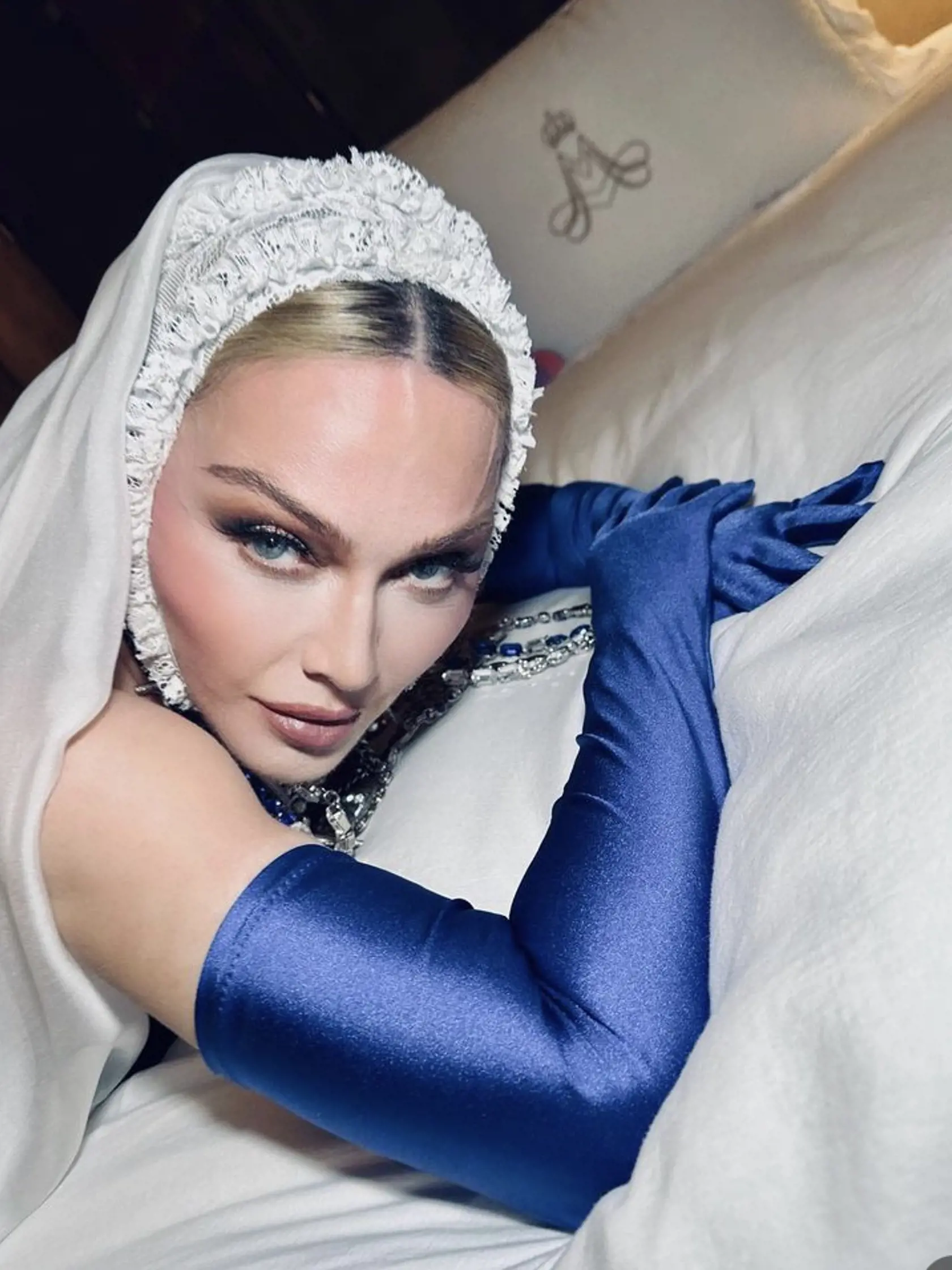 Madonna rada provokuje a tentokrát si koleduje o zablokovanie účtu.
