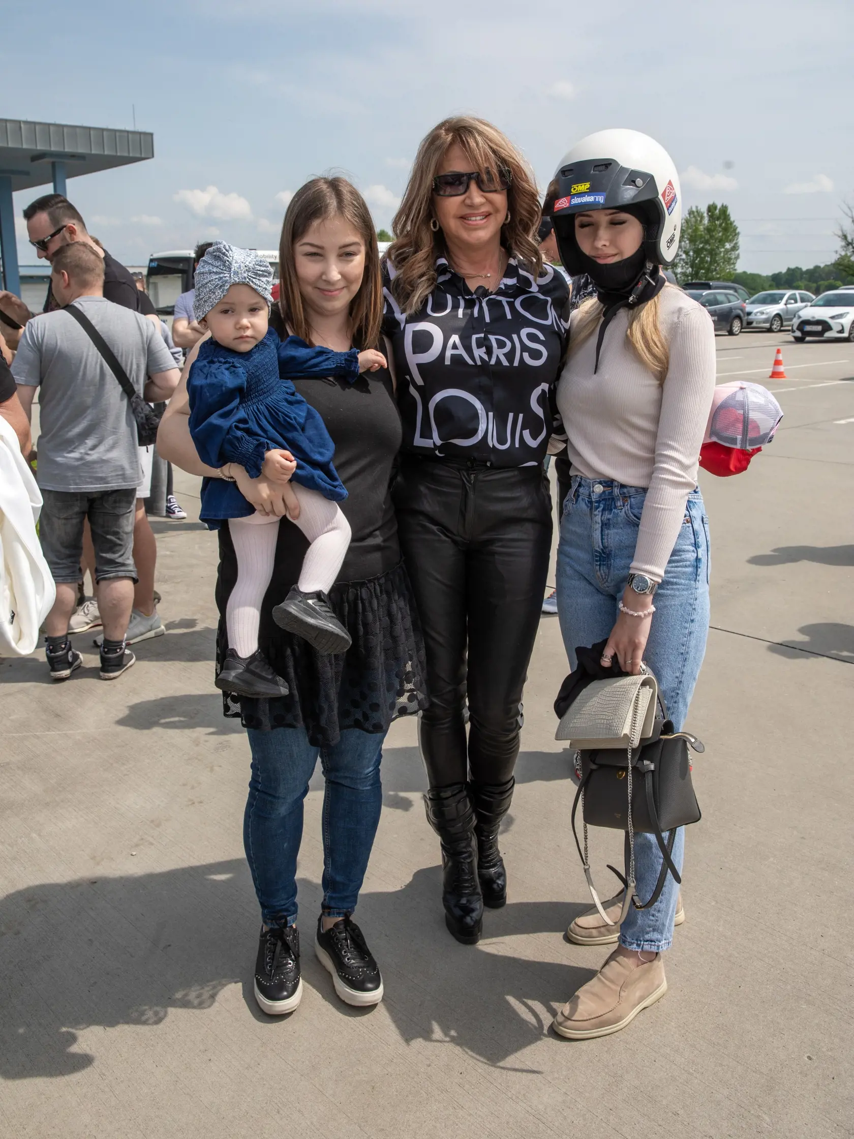 Carmen má zrejme rada kúsky s rôznymi typmi písma.
