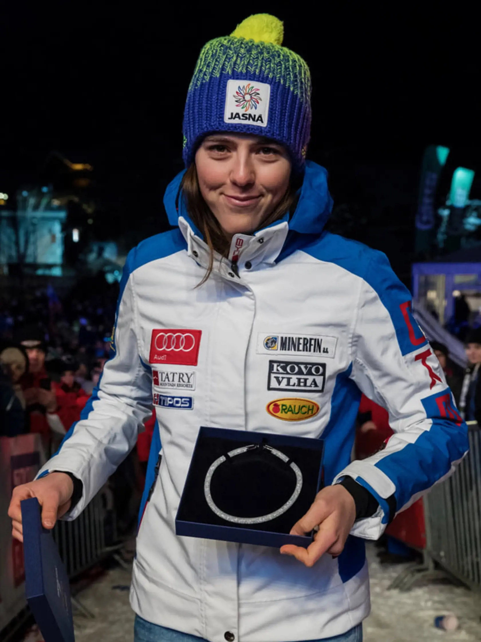 Petra Vlhová si vyskúšala okrem lyží aj korčule a nešlo jej to vôbec zle.