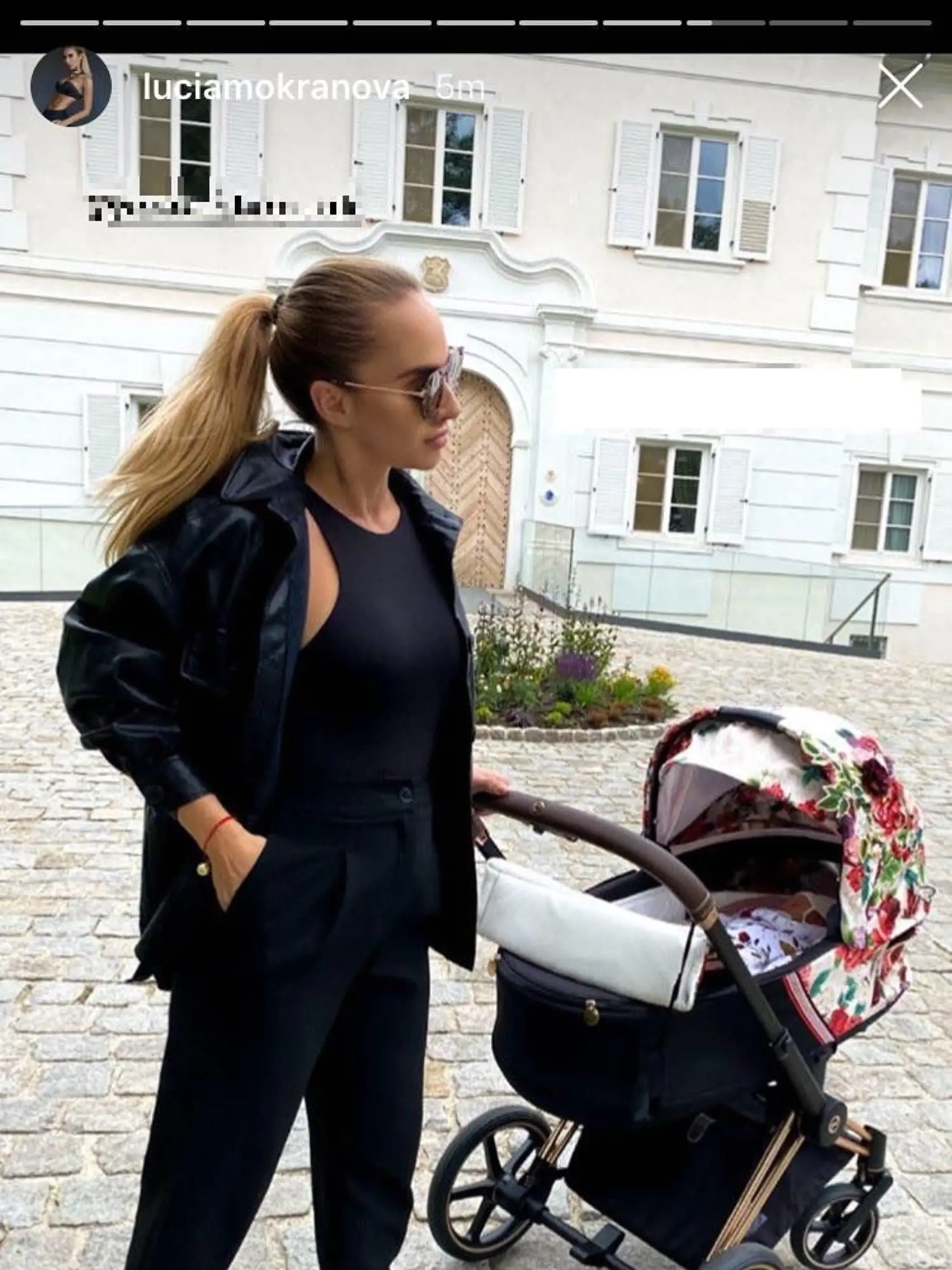 Mamina Lucia Mokráňová má krátko po pôrode postavu, akoby ani nerodila.