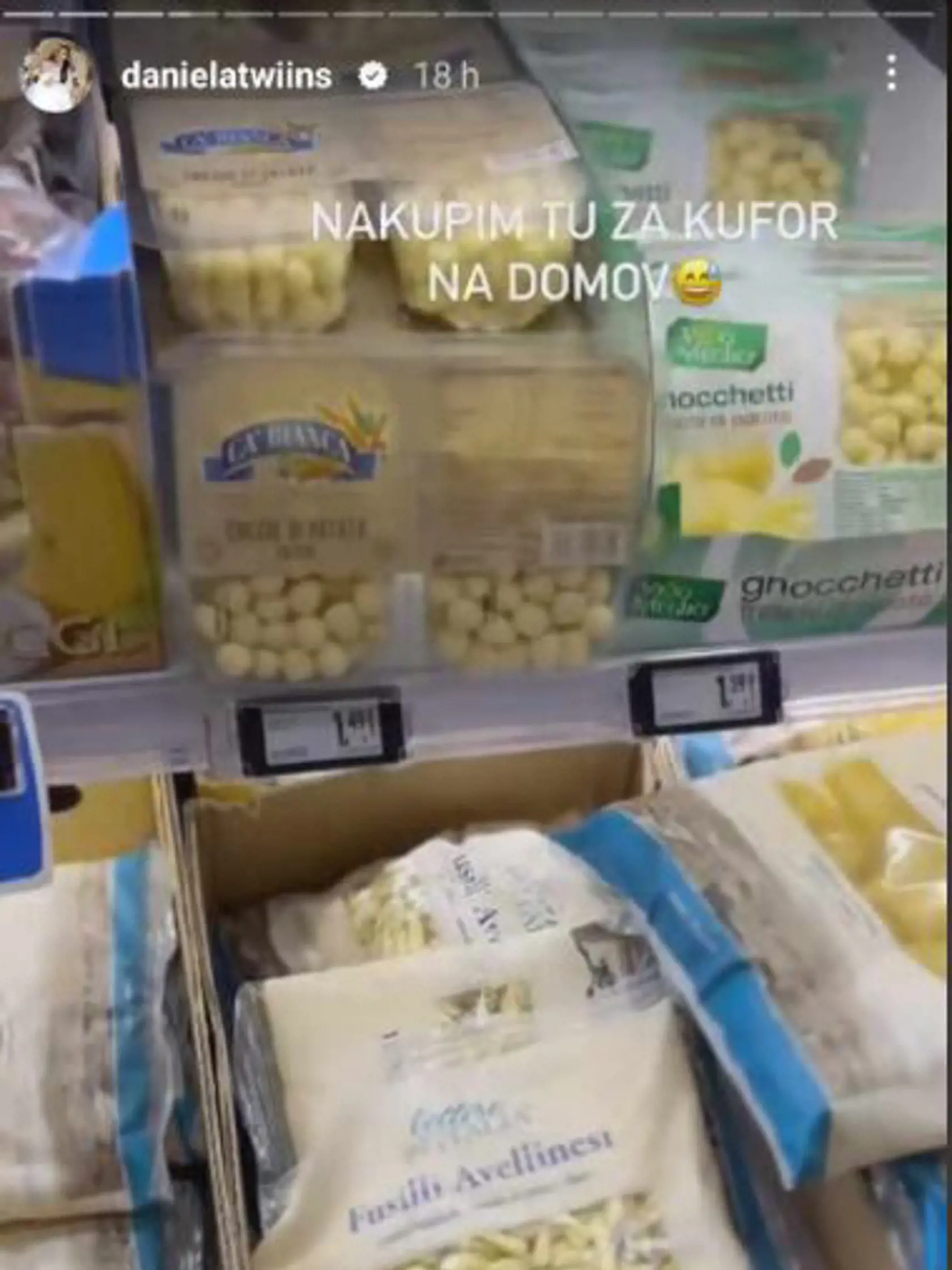 Nízlové nakupovali v potravinách v talianskom Neapole. Ceny potravín ich prekvapili. Zarazil ich najmä lacnejší syr či cestoviny.