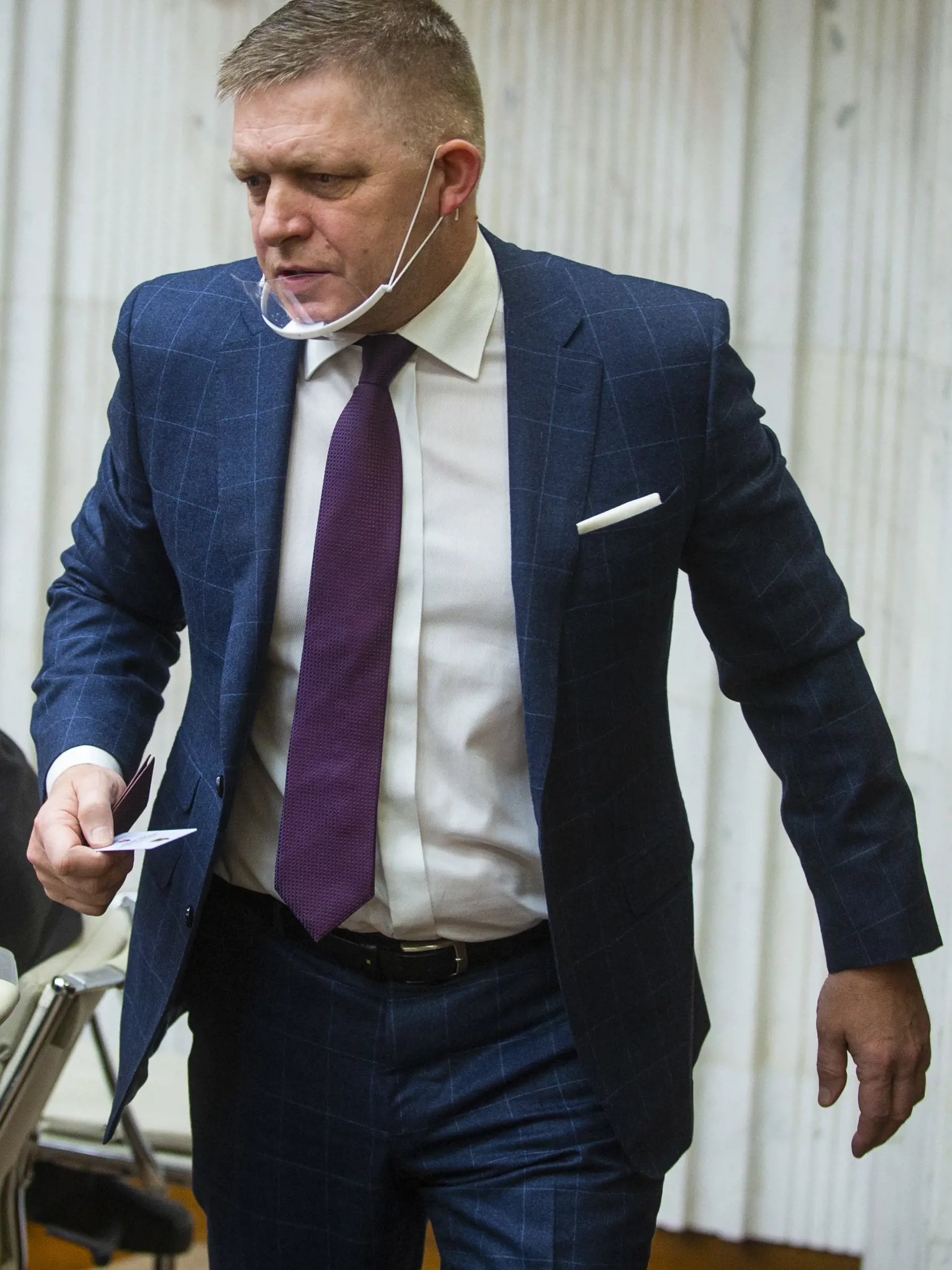 Návrh na odvolanie Kolíkovej dal šéf opozičného Smeru-SD Robert Fico.