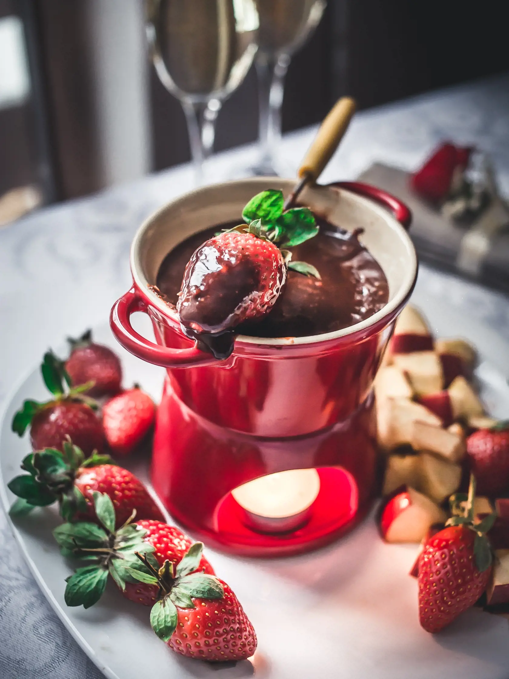 Jahody s čokoládovým fondue