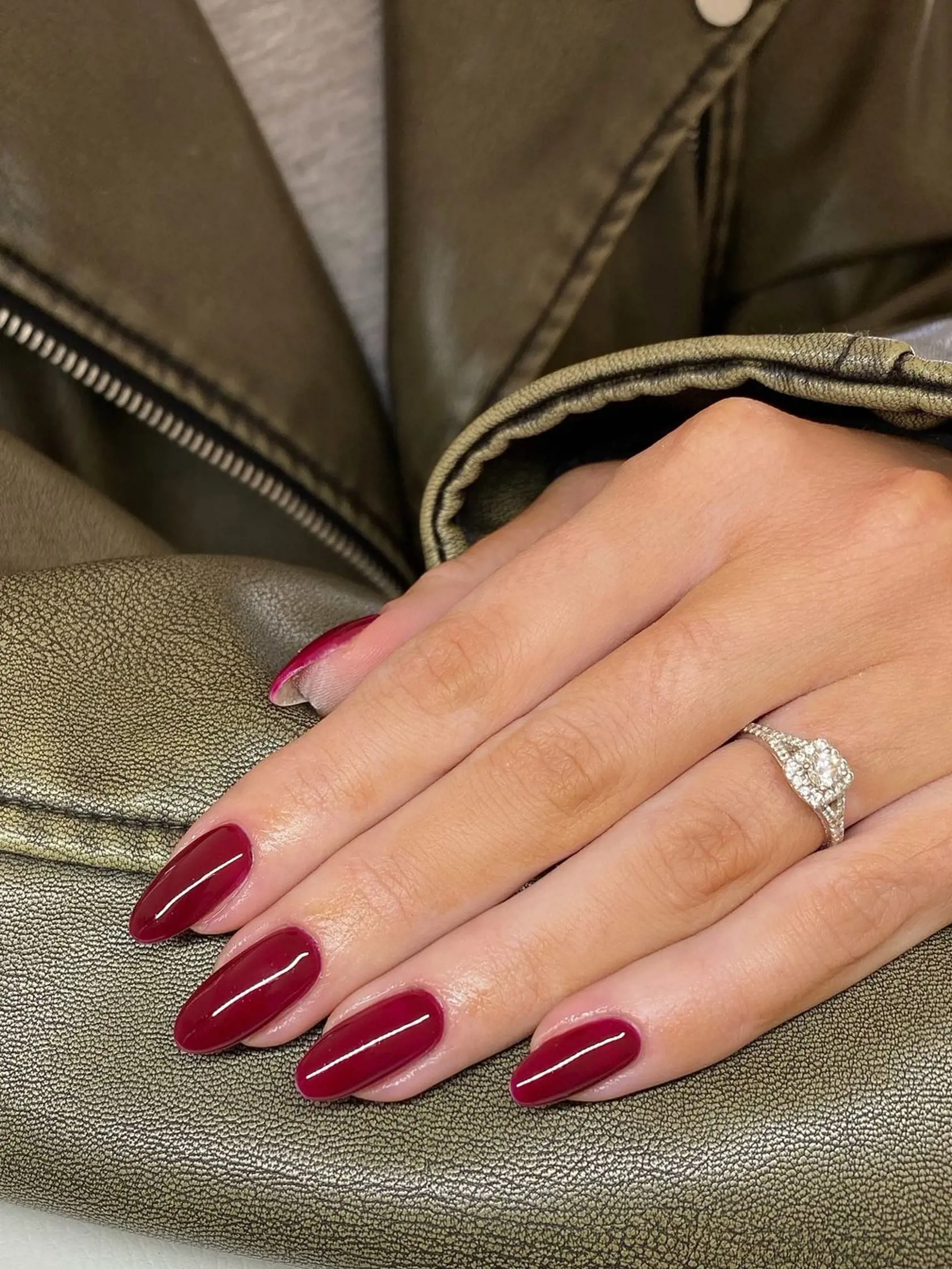 Nechty od @ellielouisenails