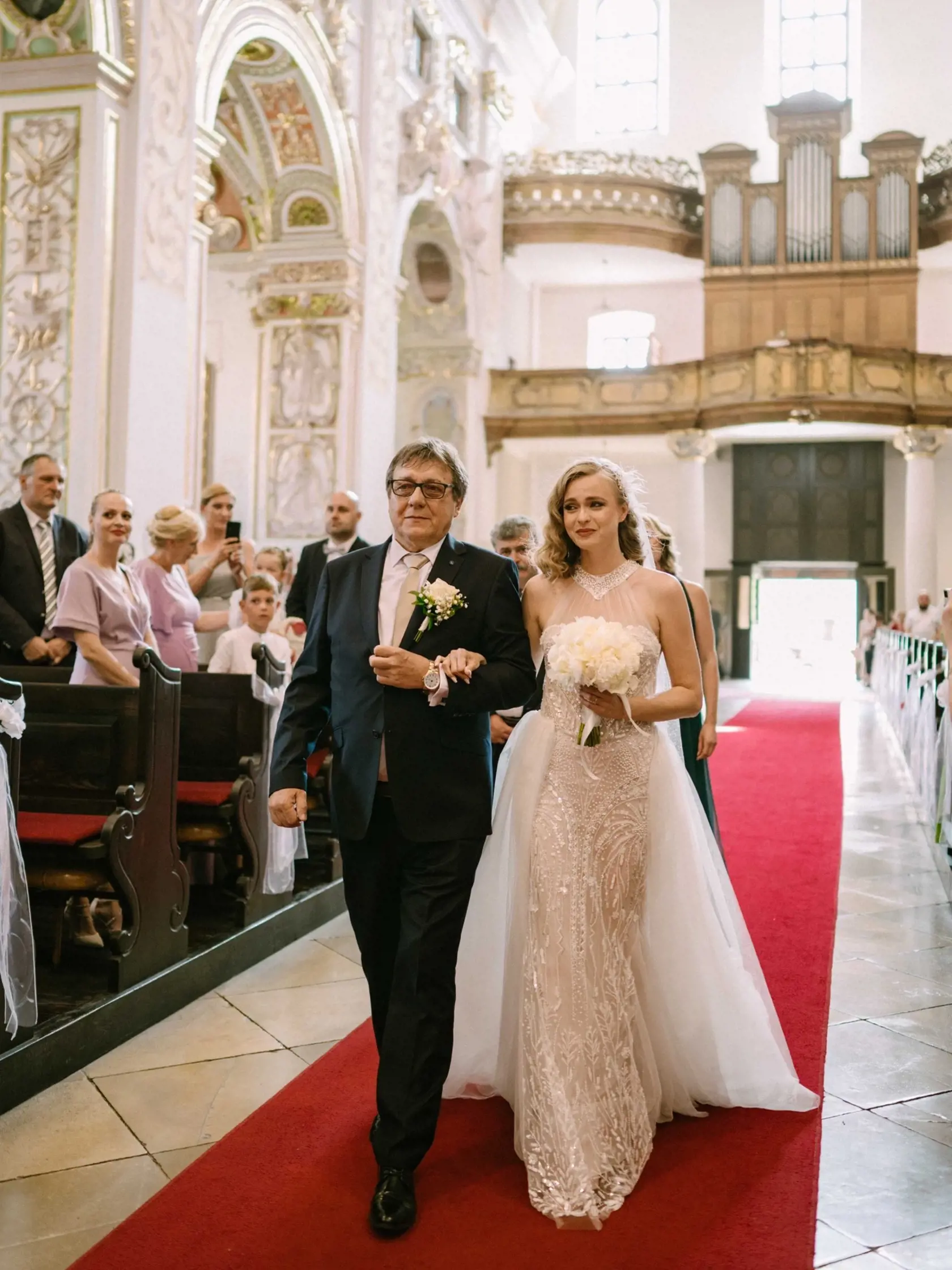 Dojatá a šťastná Petra Blesáková