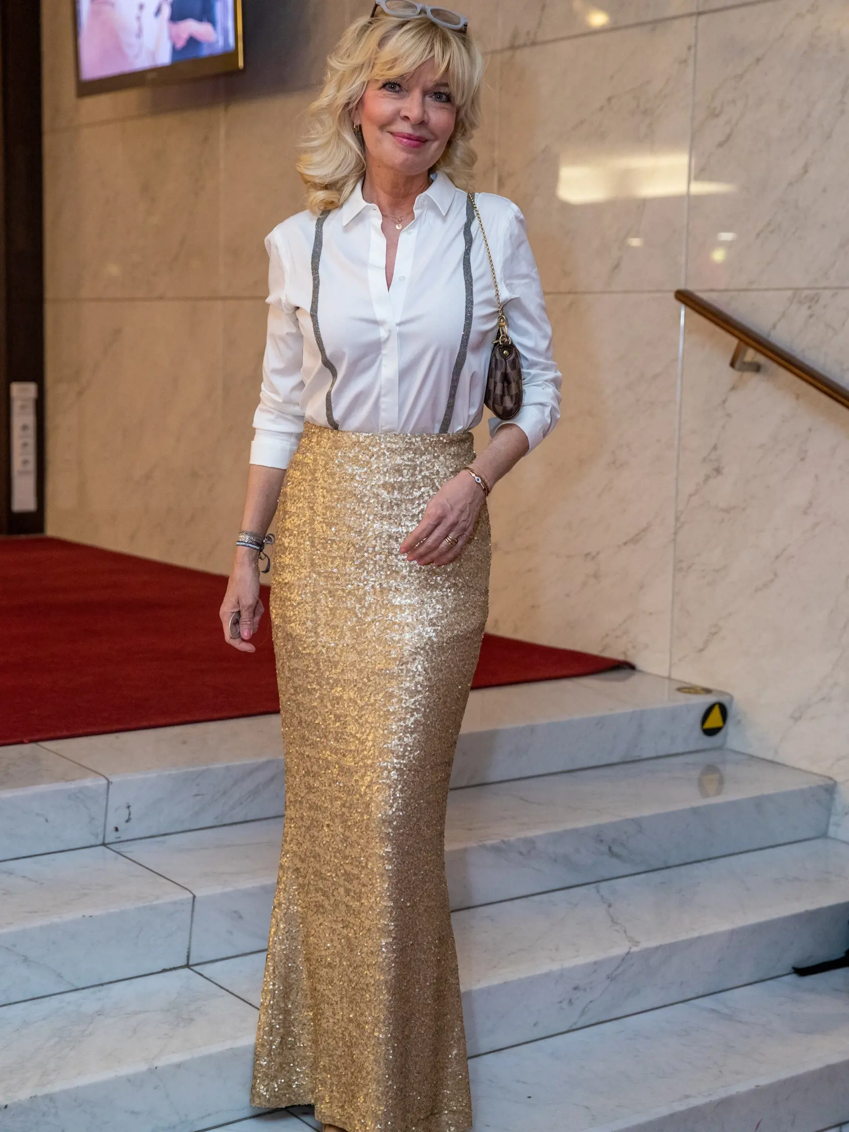 Ministerka kultúry Martina Šimkovičová (nom. SNS) poverila dočasným riadením Slovenského národného divadla (SND) Zuzanu Ťapákovú.