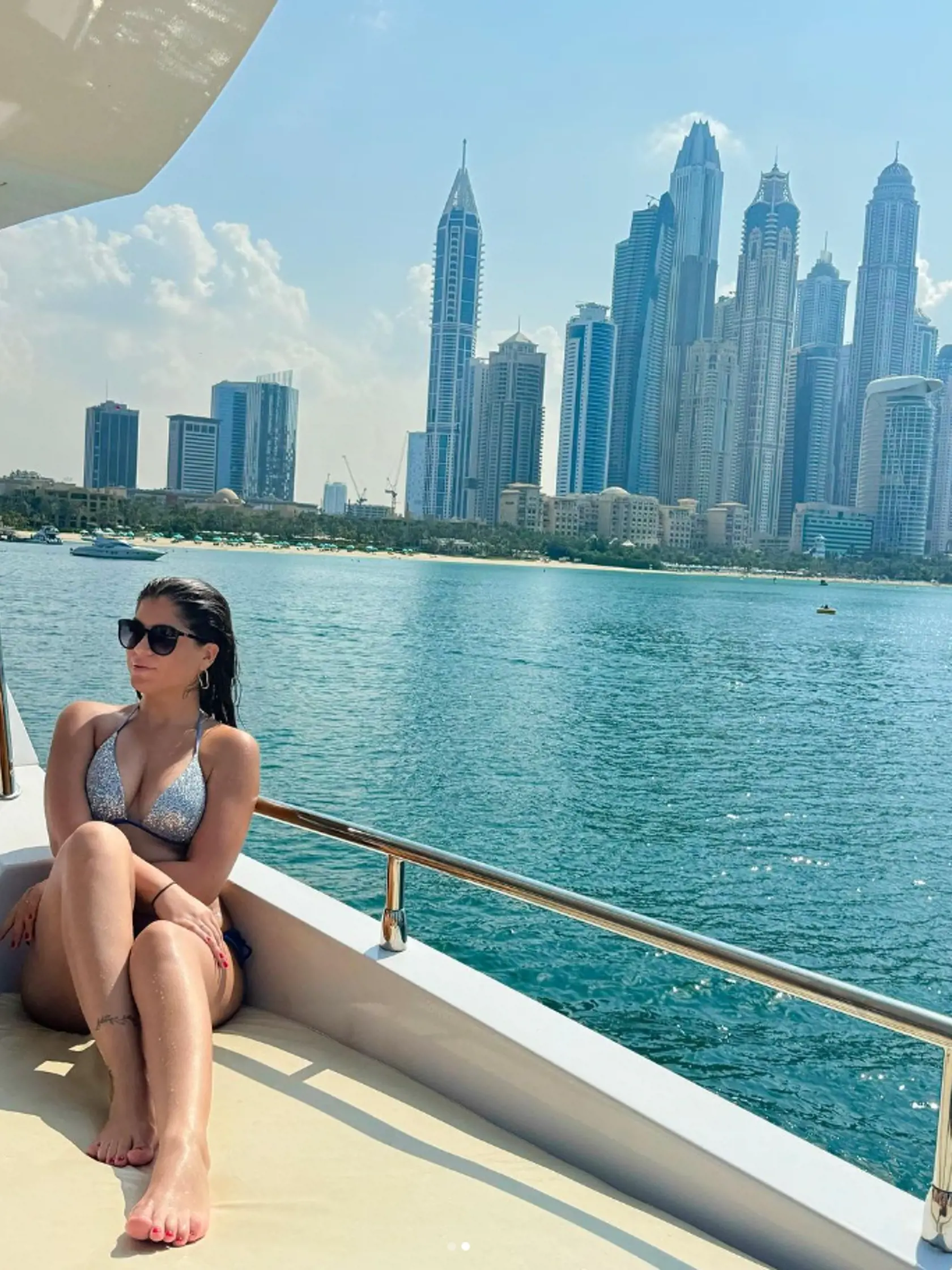 Vanessa v Dubaji.