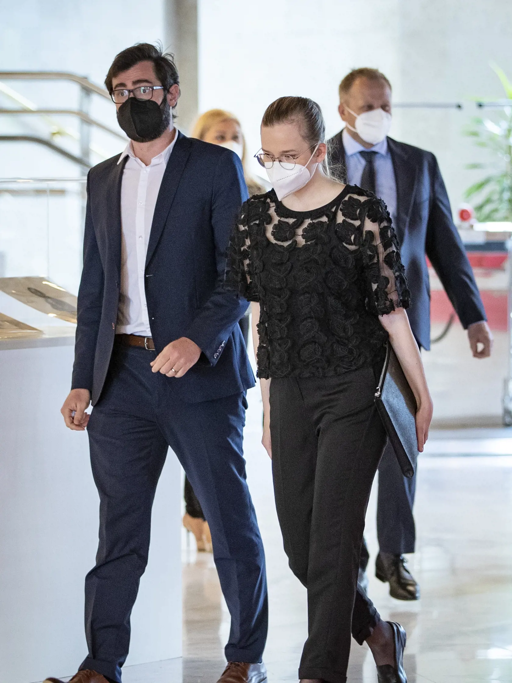 Poslankyňa Vladimíra Marcinková zvolali smútiacu čiernu farbu. Žeby tým chcela niečo naznačiť?