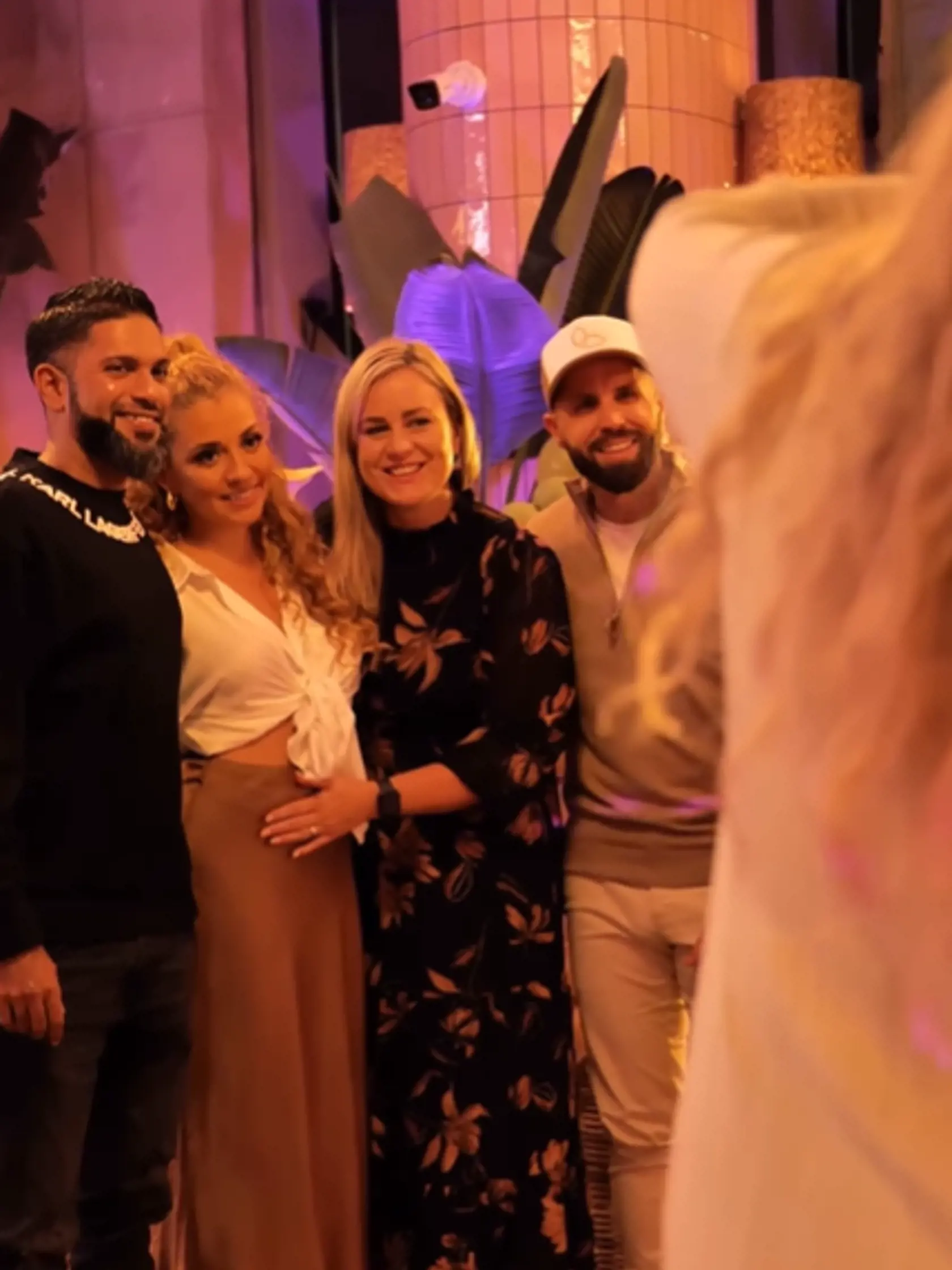 Vierka a Jany usporiadali pre kamarátov a rodinu párty, na ktorej odhalili pohlavie bábätka.